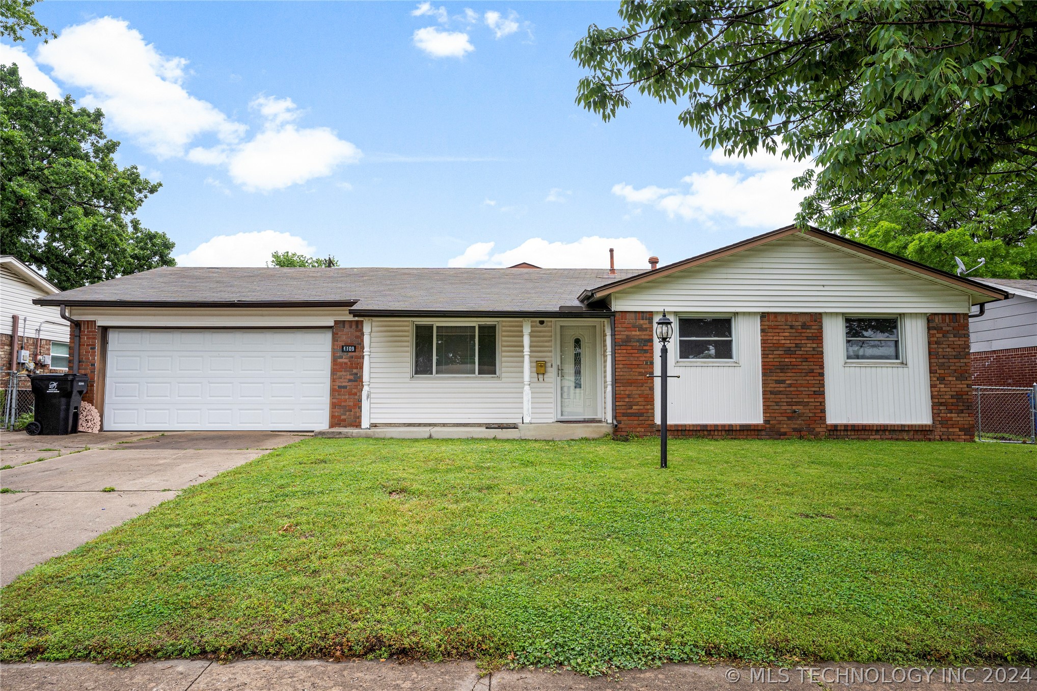 1109 N Gum Avenue