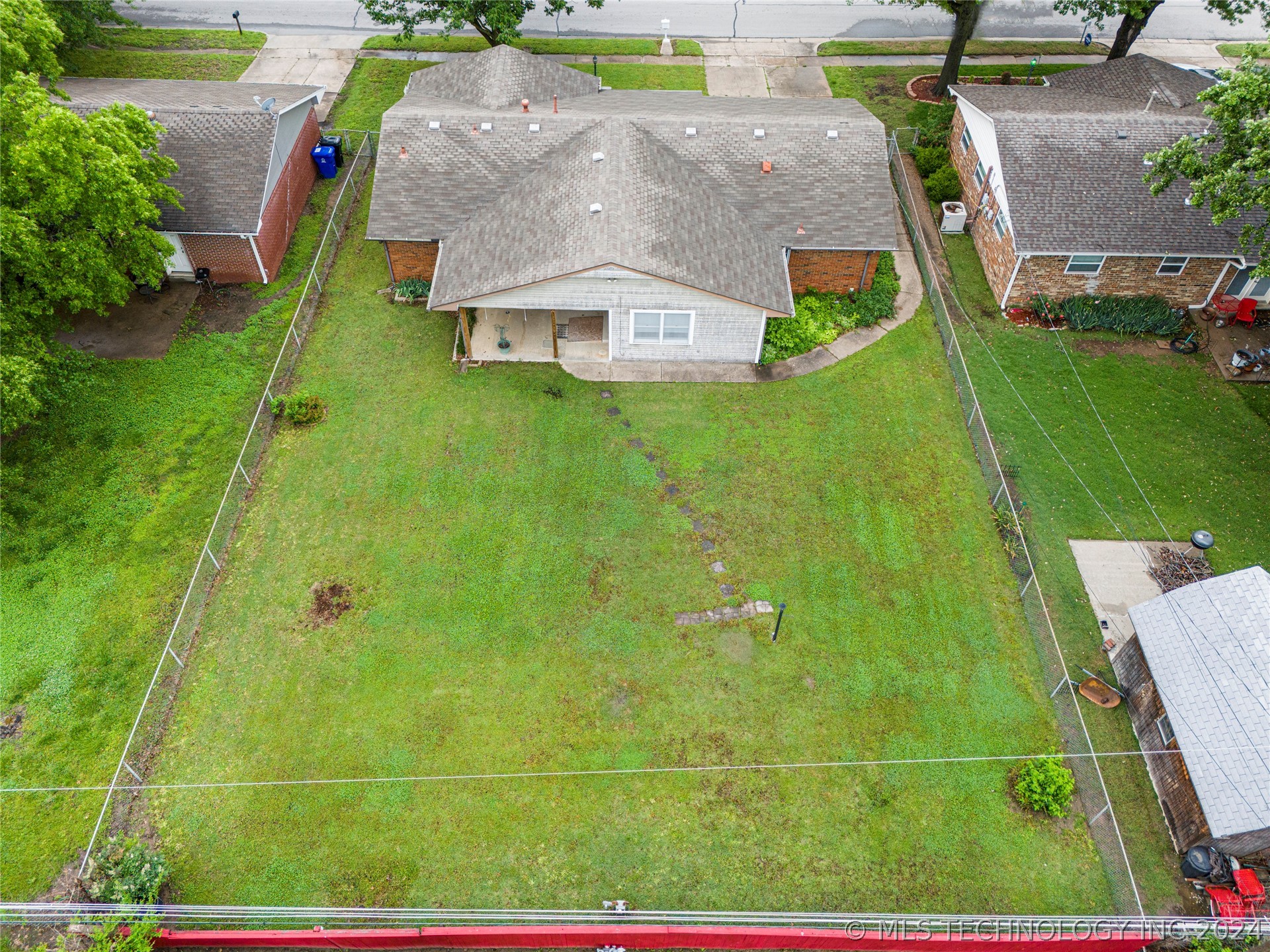 1109 N Gum Avenue