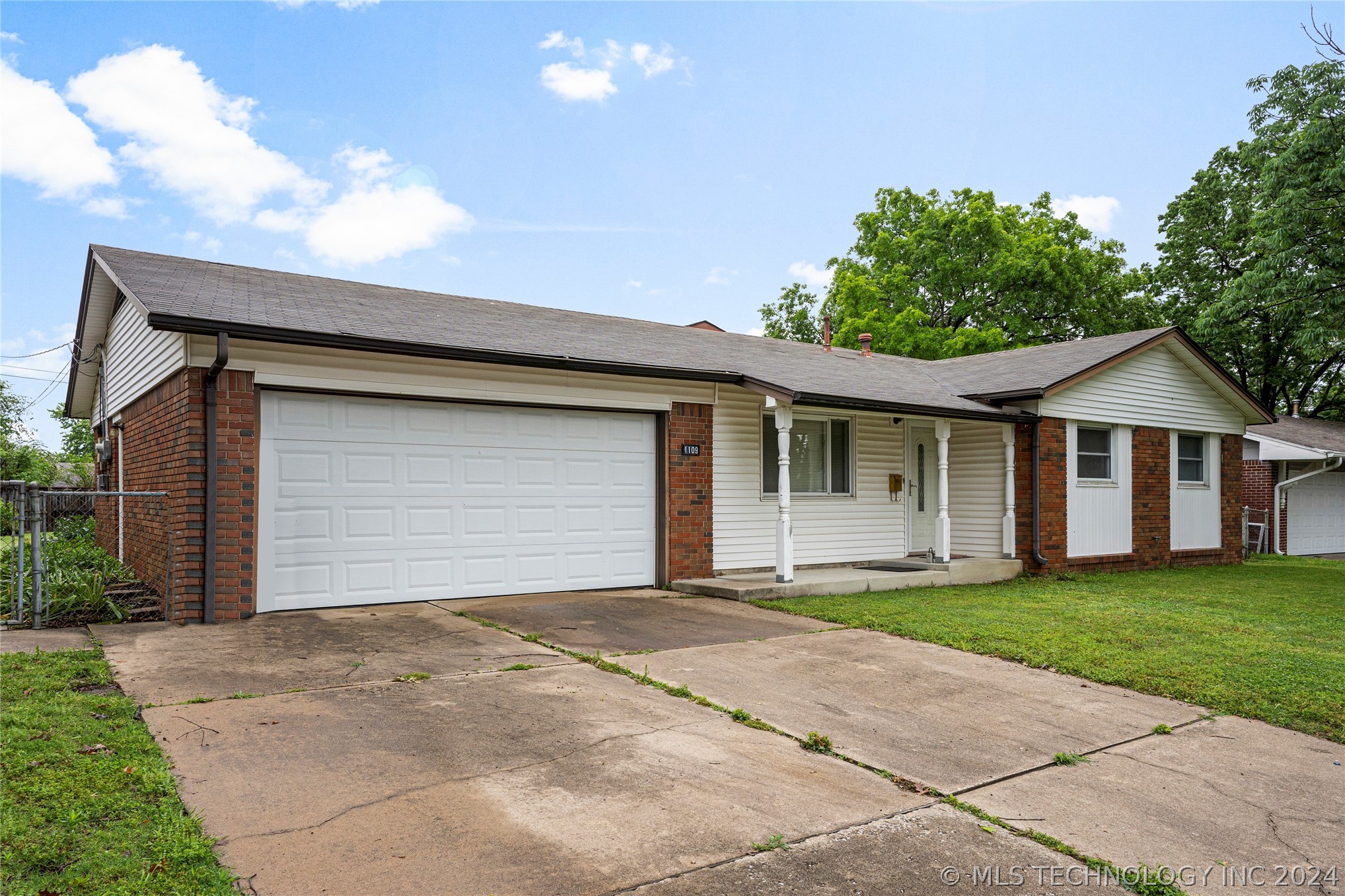 1109 N Gum Avenue