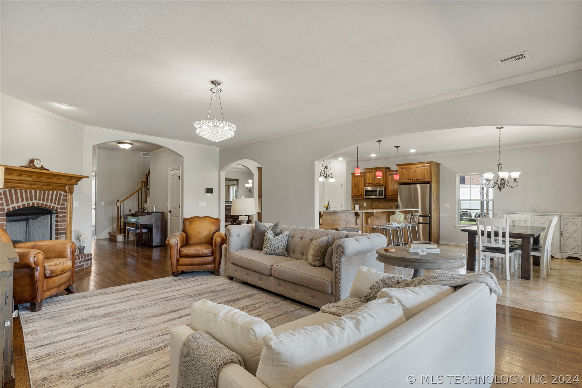 18039 S 71st East Avenue