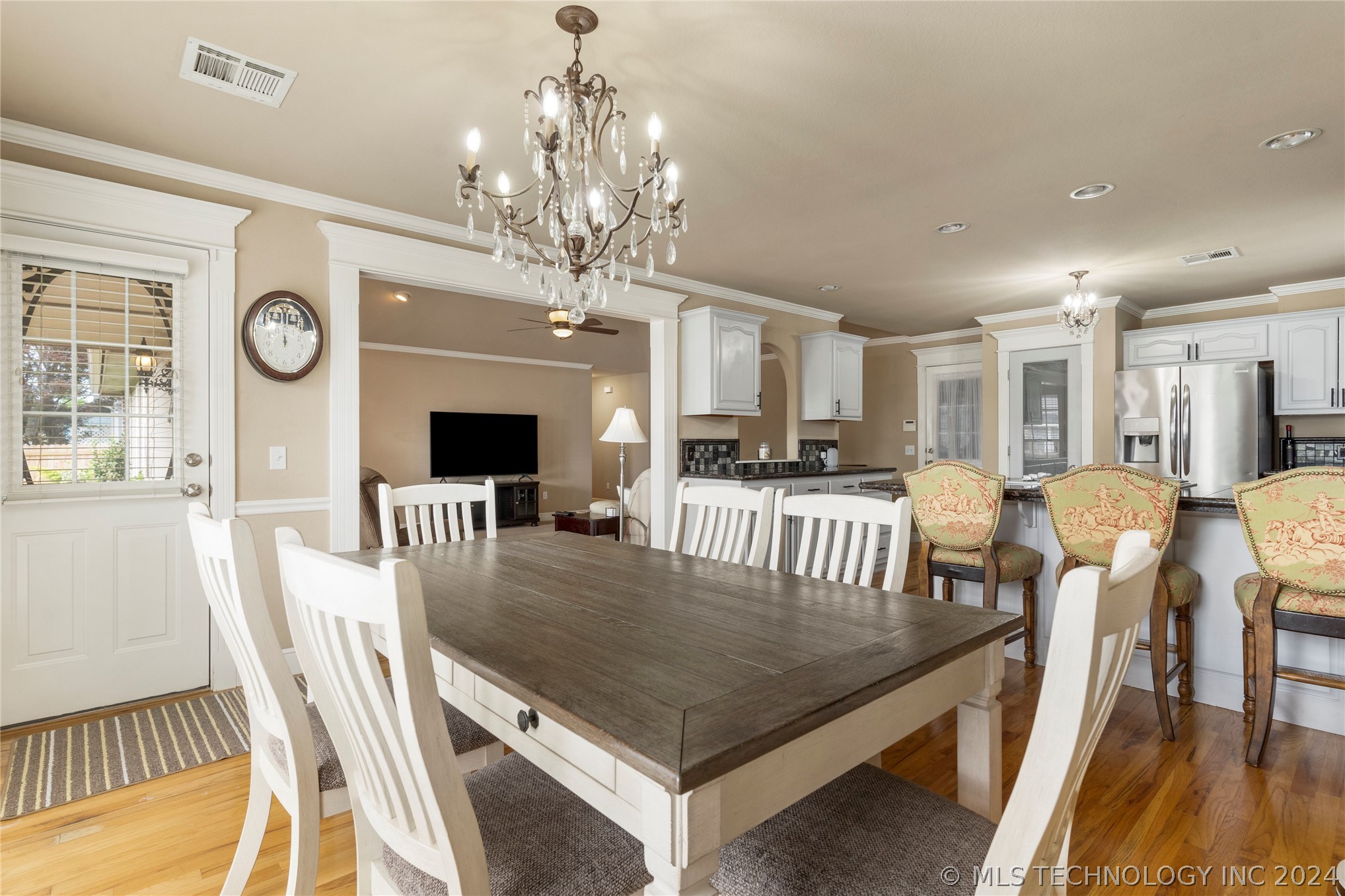 5113 S Spruce Drive