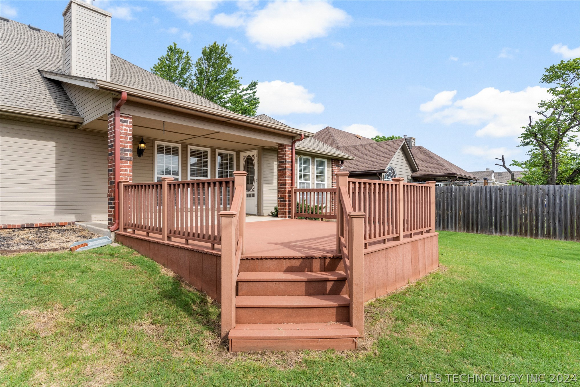 5113 S Spruce Drive