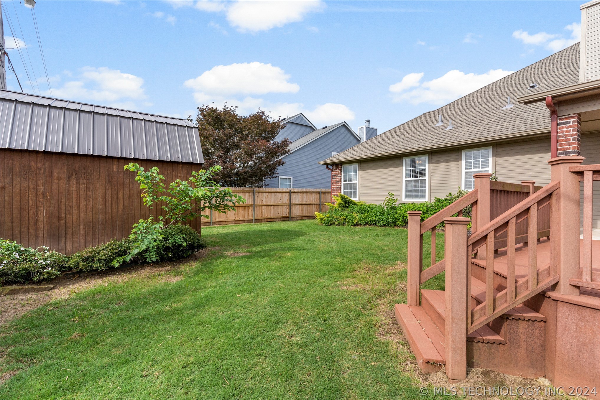 5113 S Spruce Drive