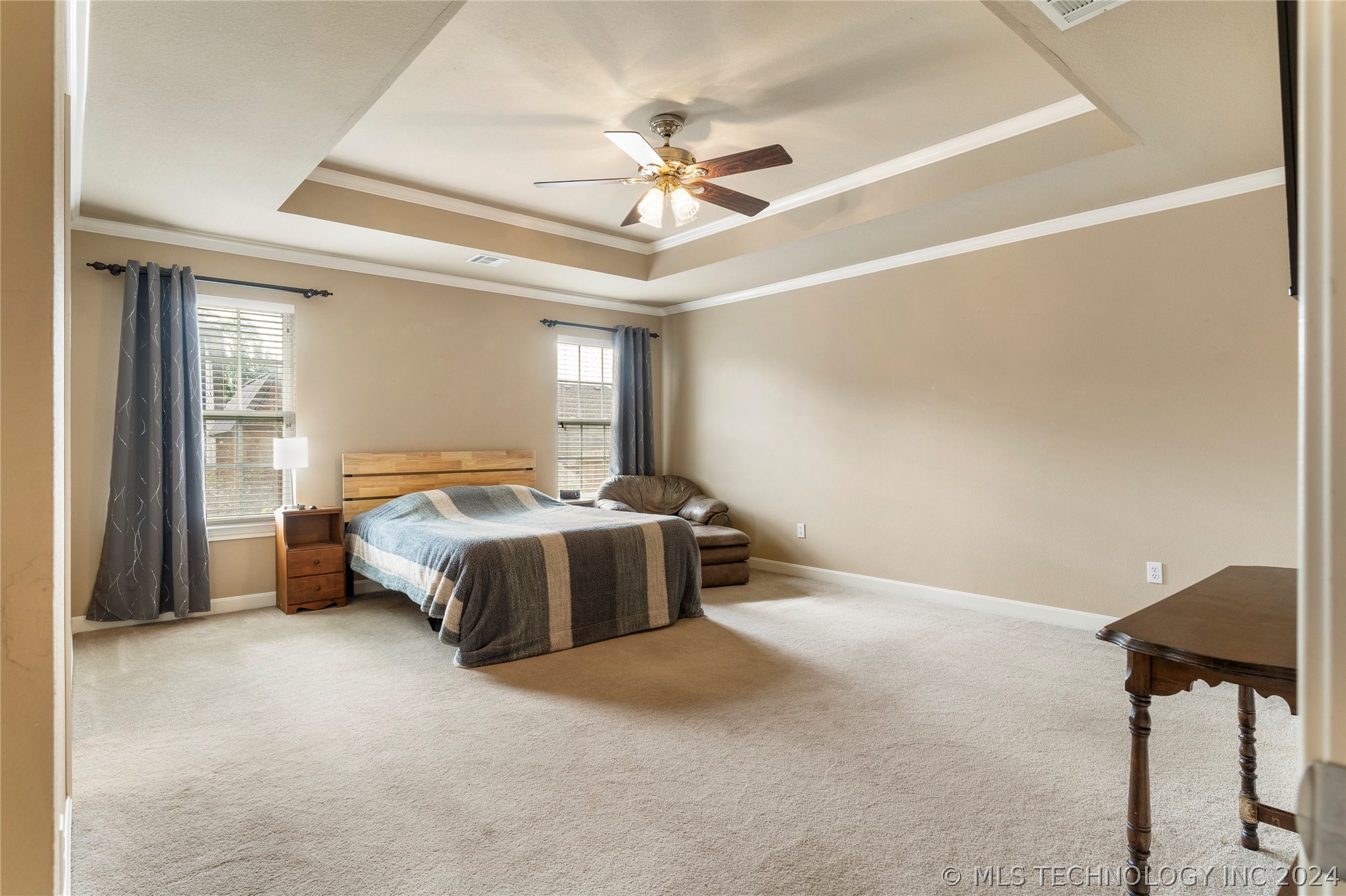5113 S Spruce Drive