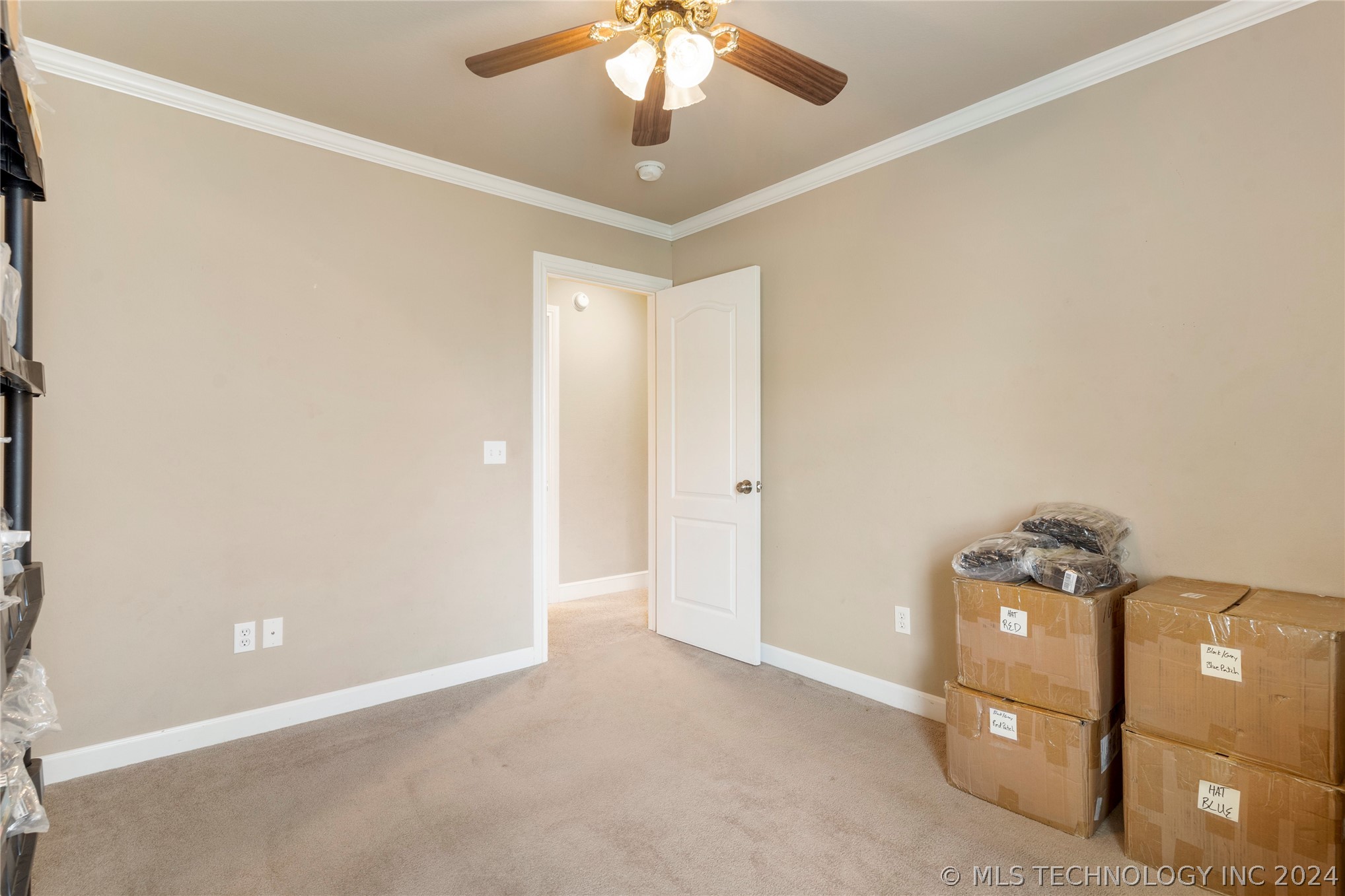5113 S Spruce Drive