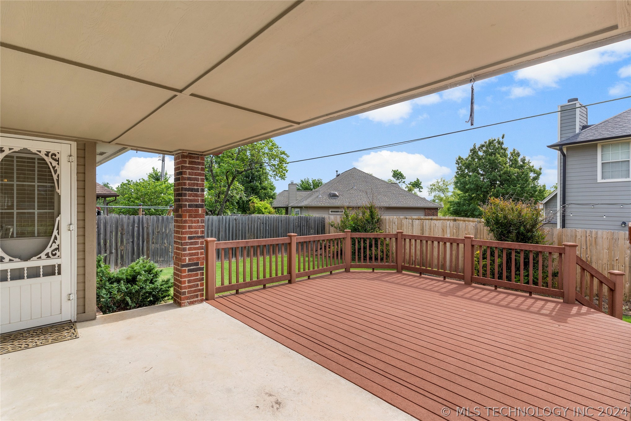 5113 S Spruce Drive
