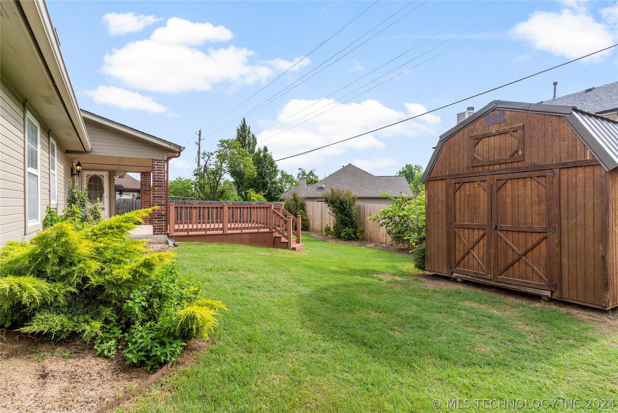 5113 S Spruce Drive