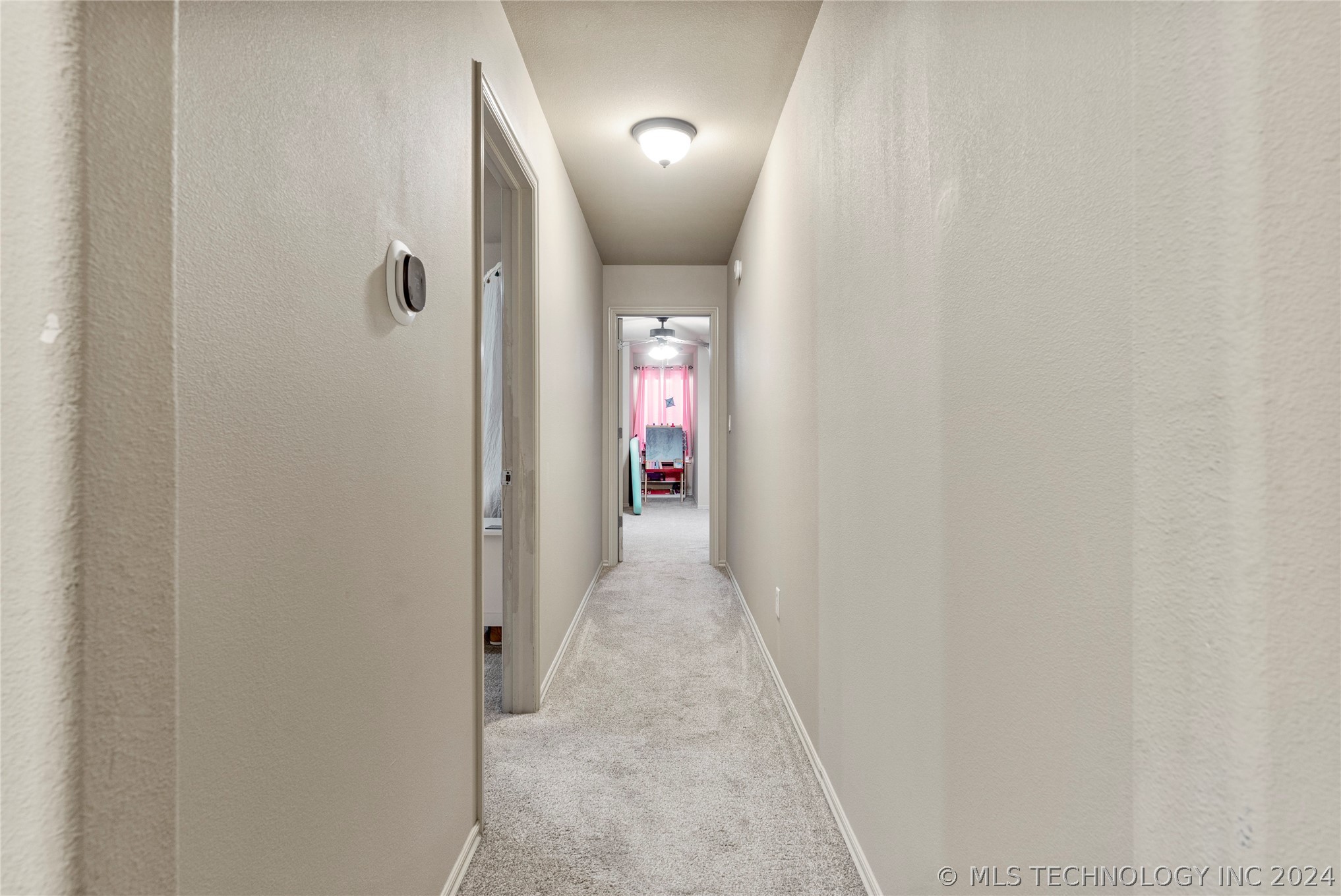11806 S Vine Street E