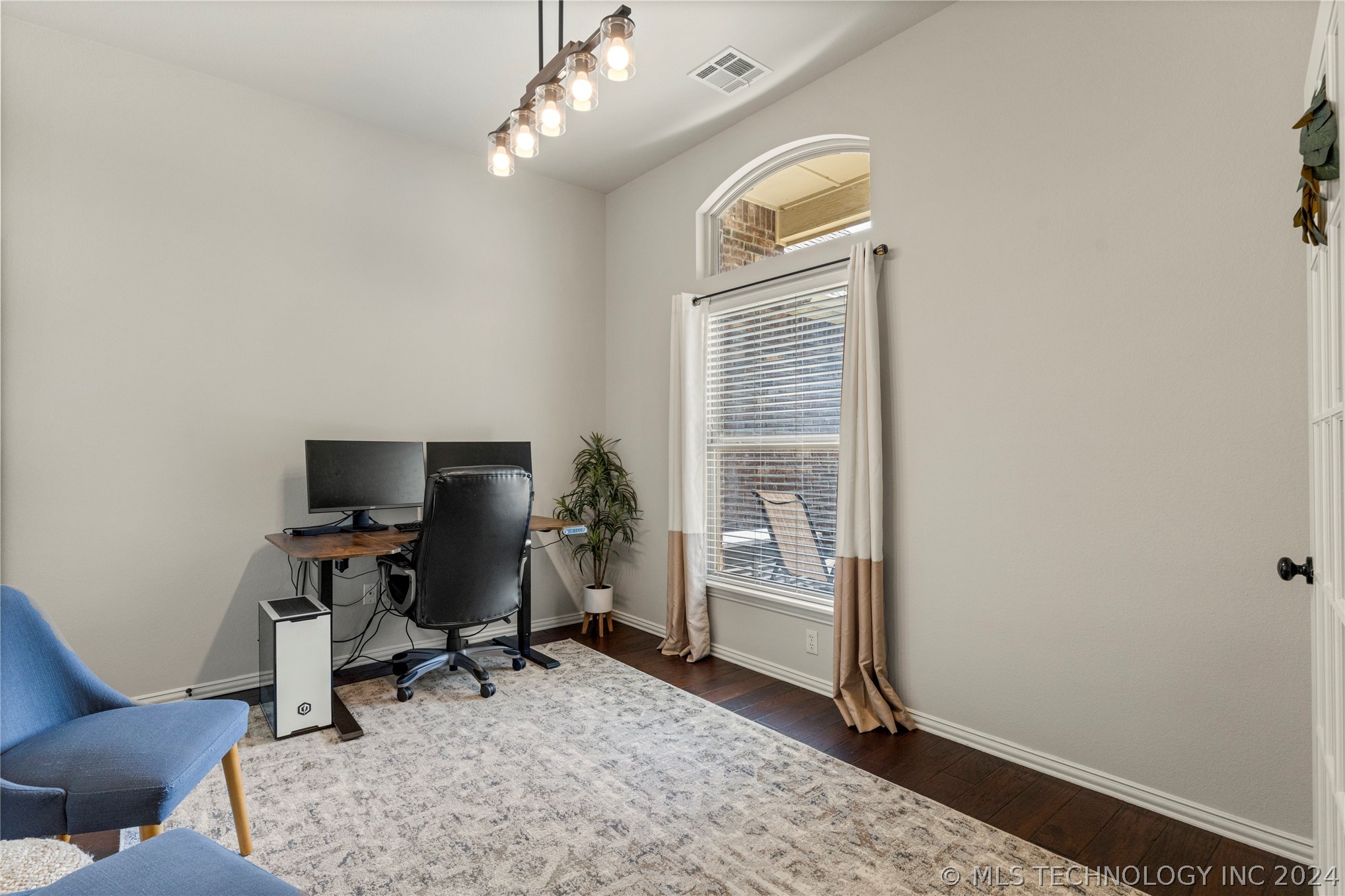 14600 Courtney Lane