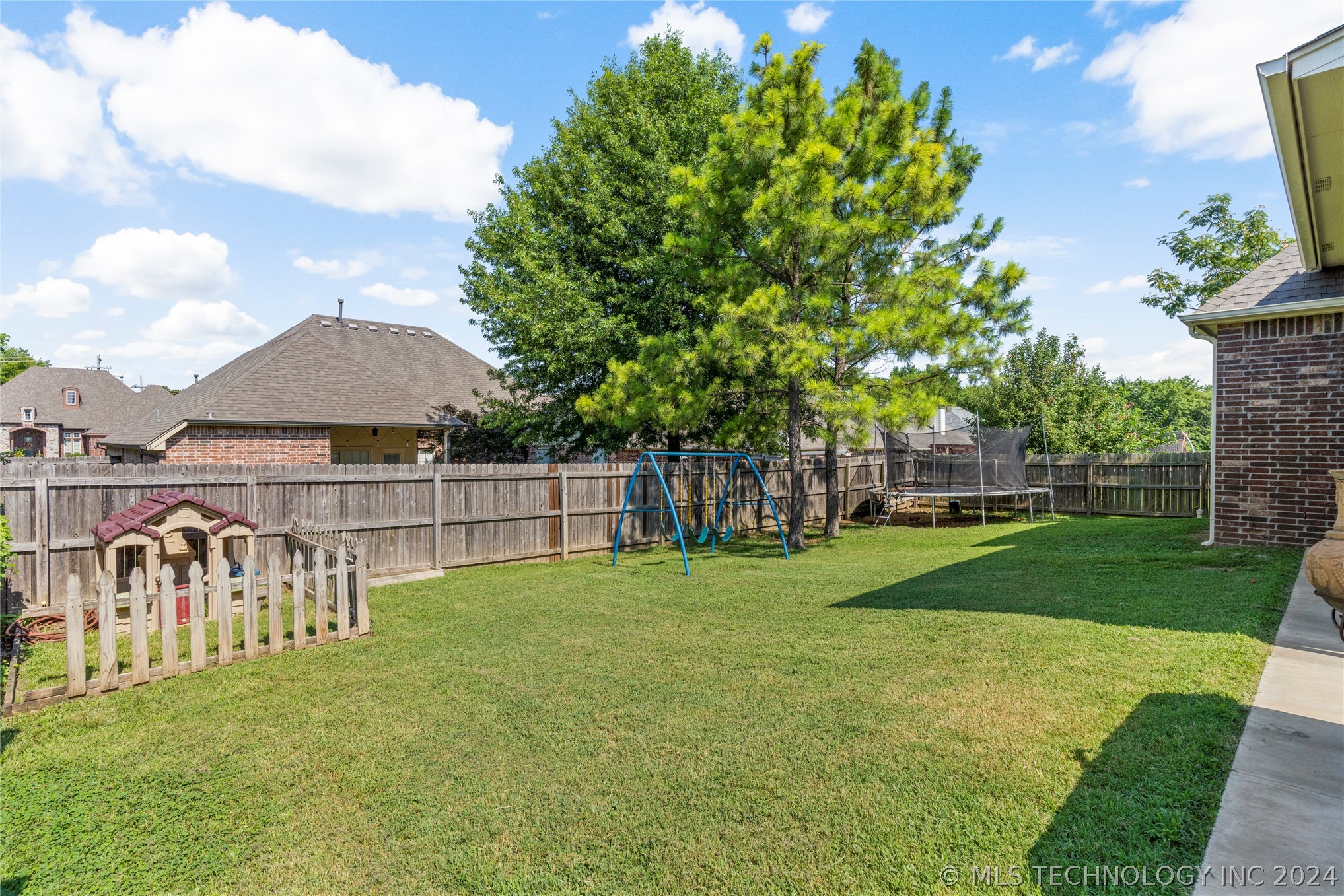 14600 Courtney Lane