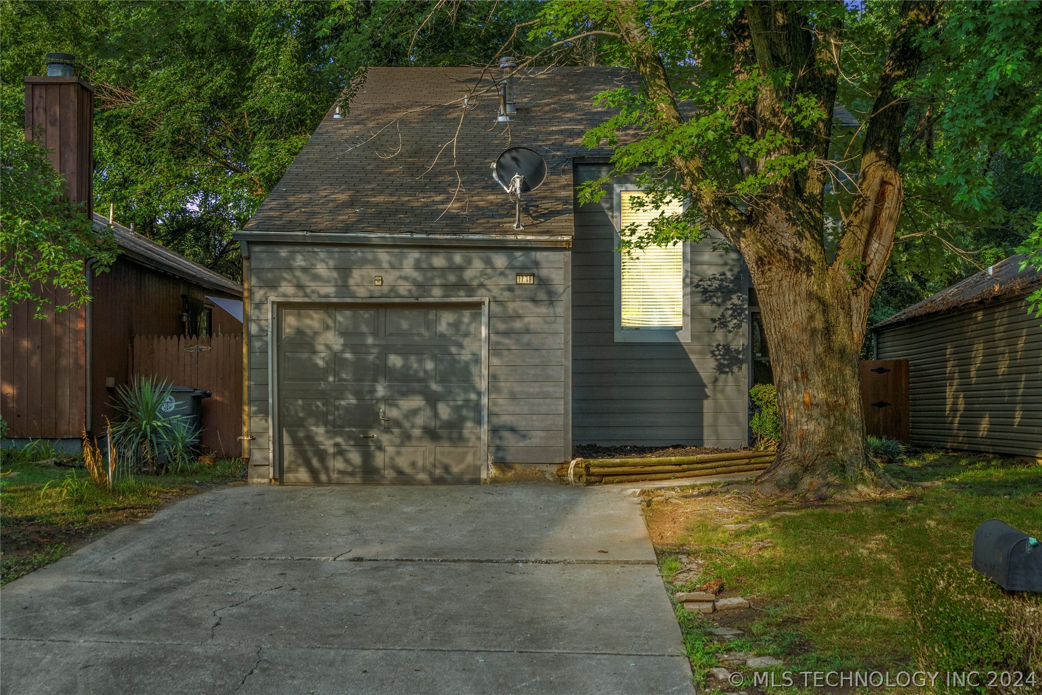 1716 W 62nd Street