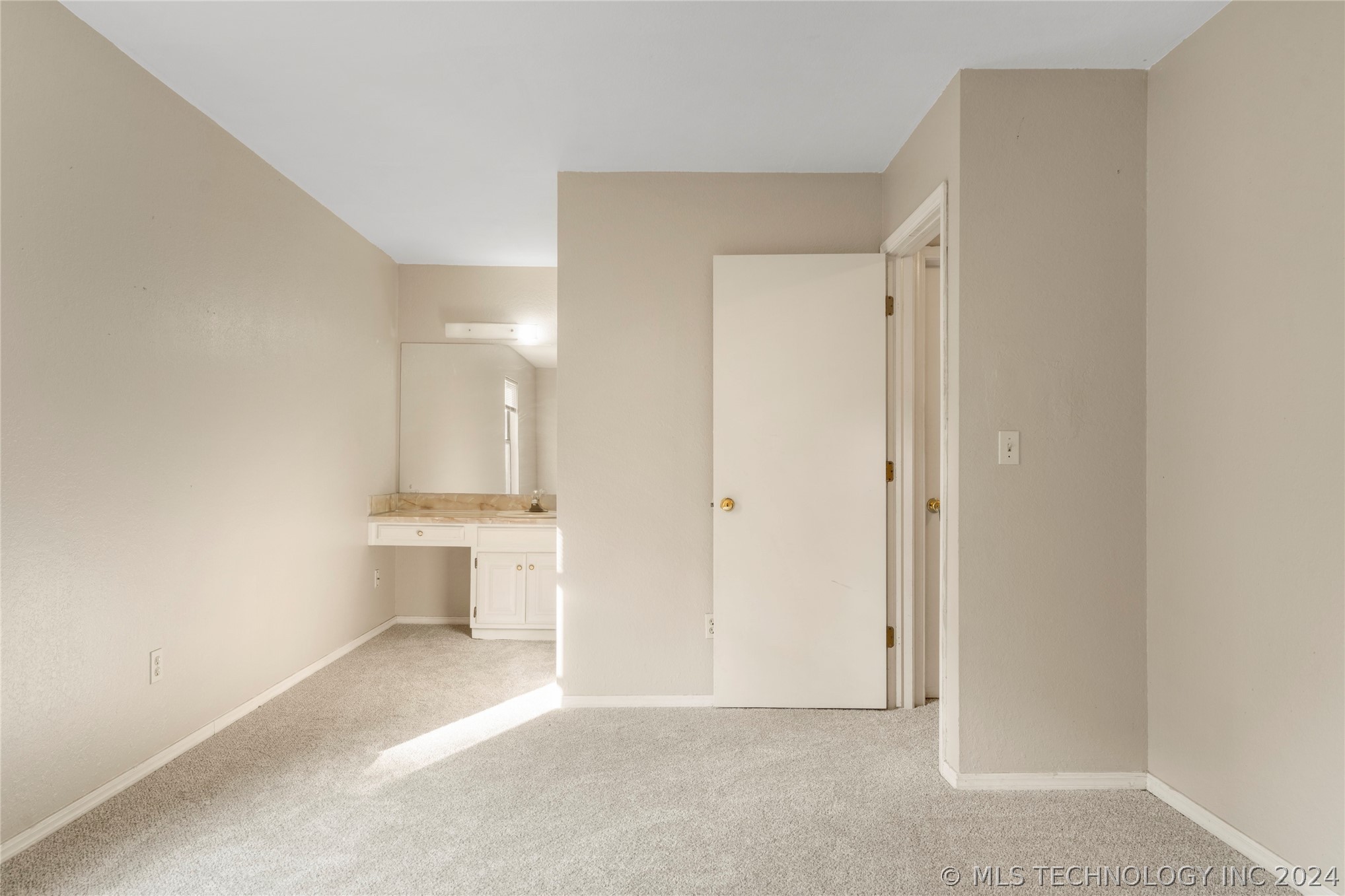 1716 W 62nd Street