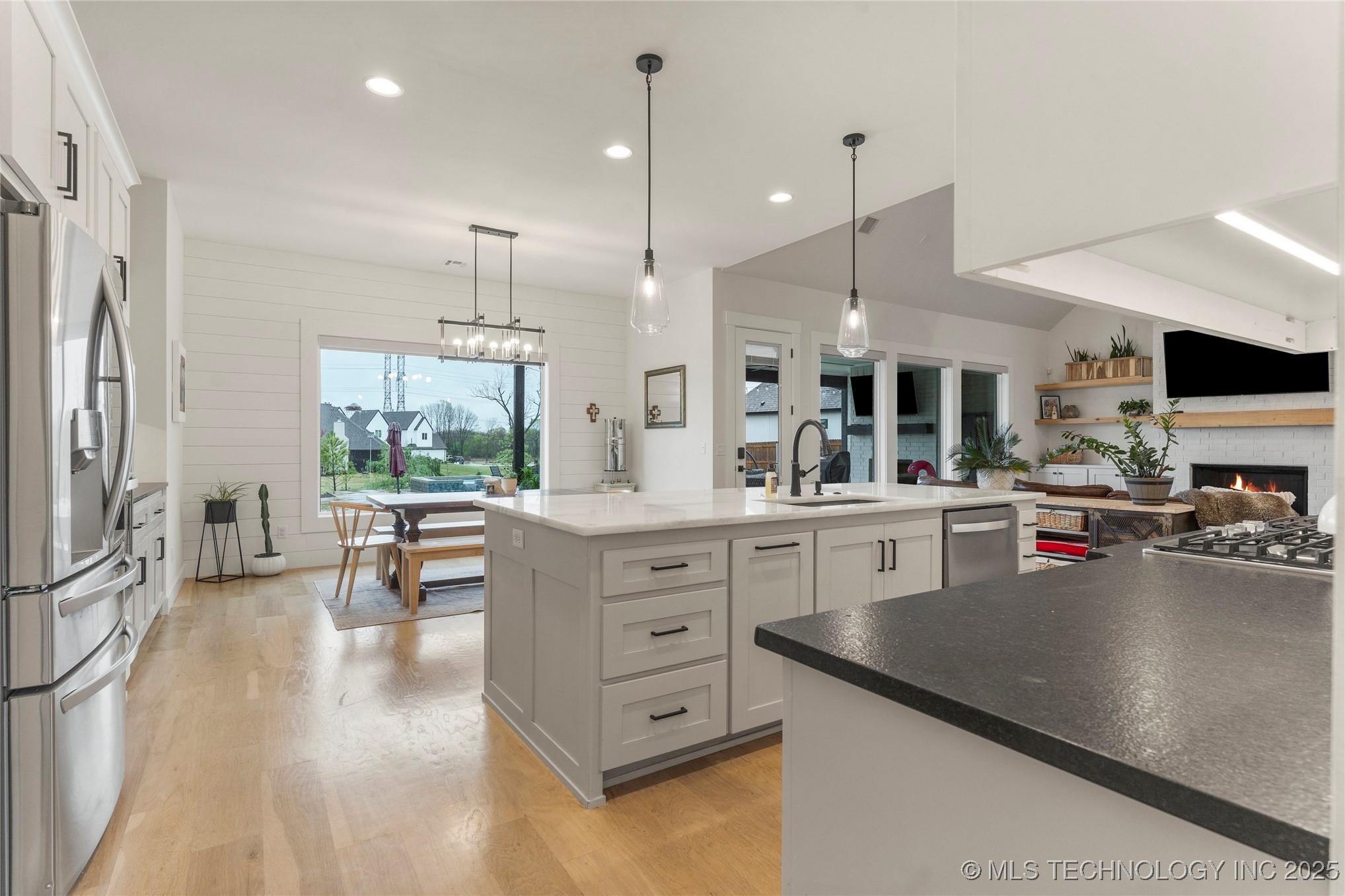 13641 S 27th Street E