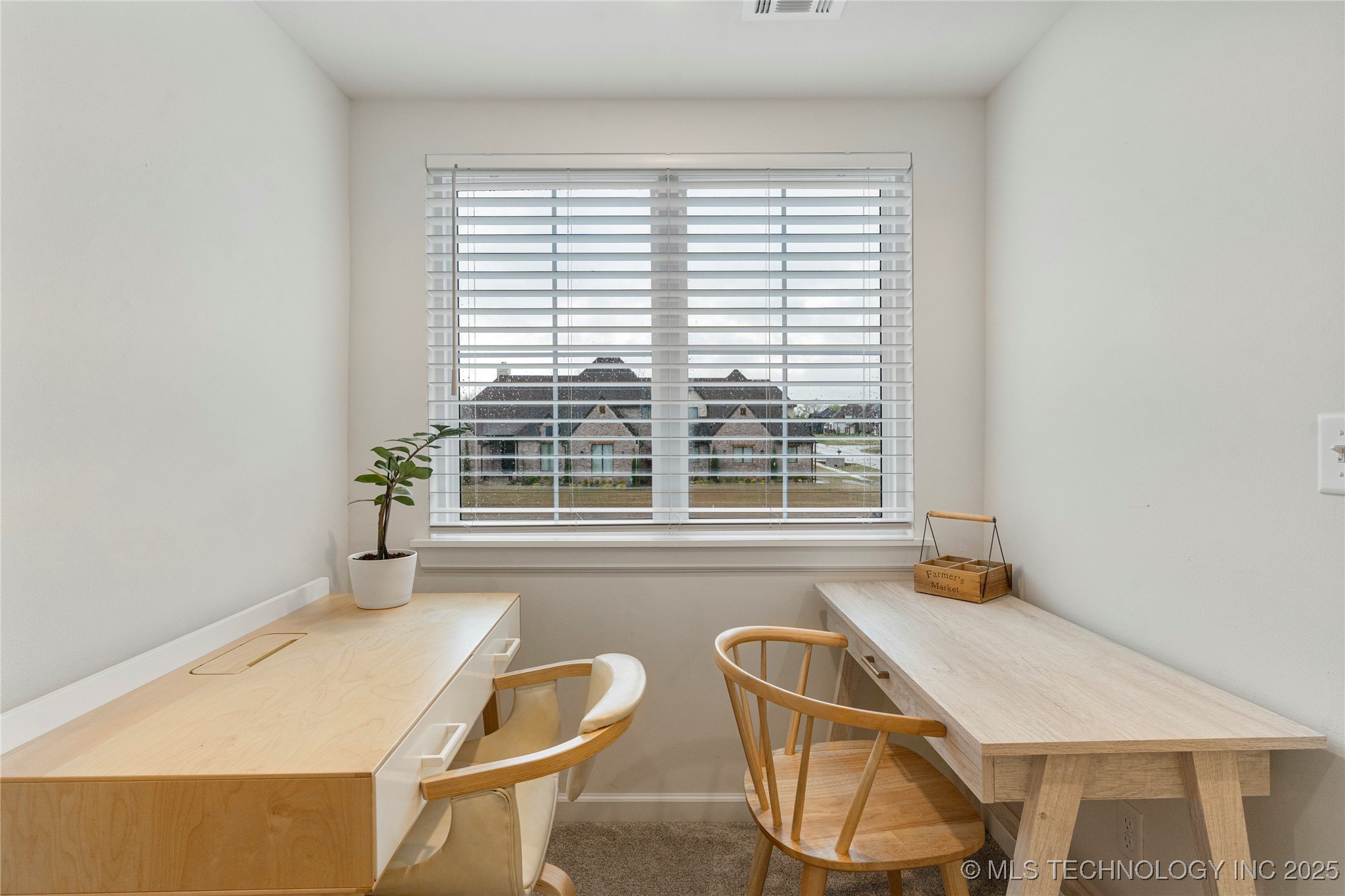 13641 S 27th Street E