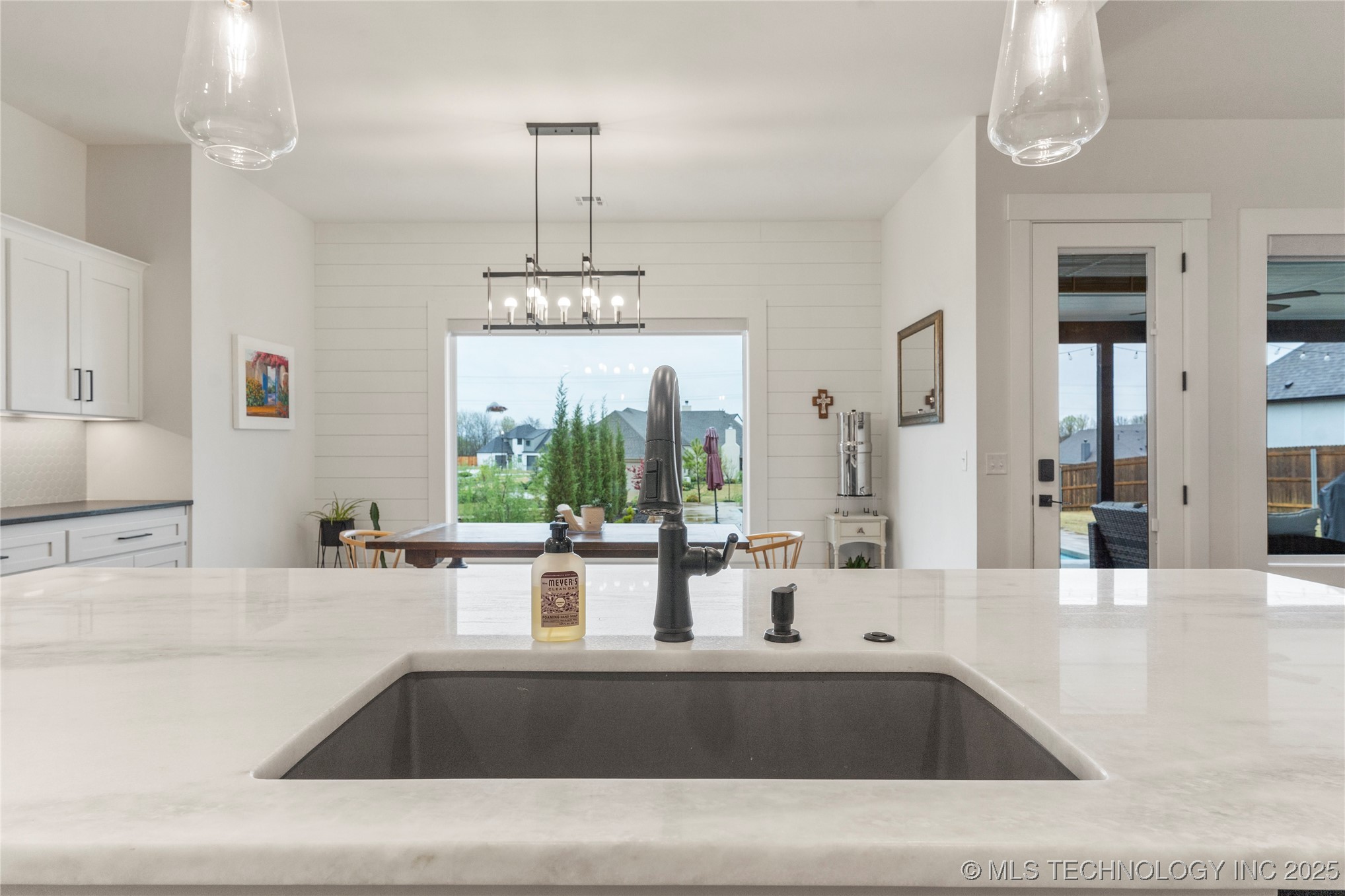 13641 S 27th Street E