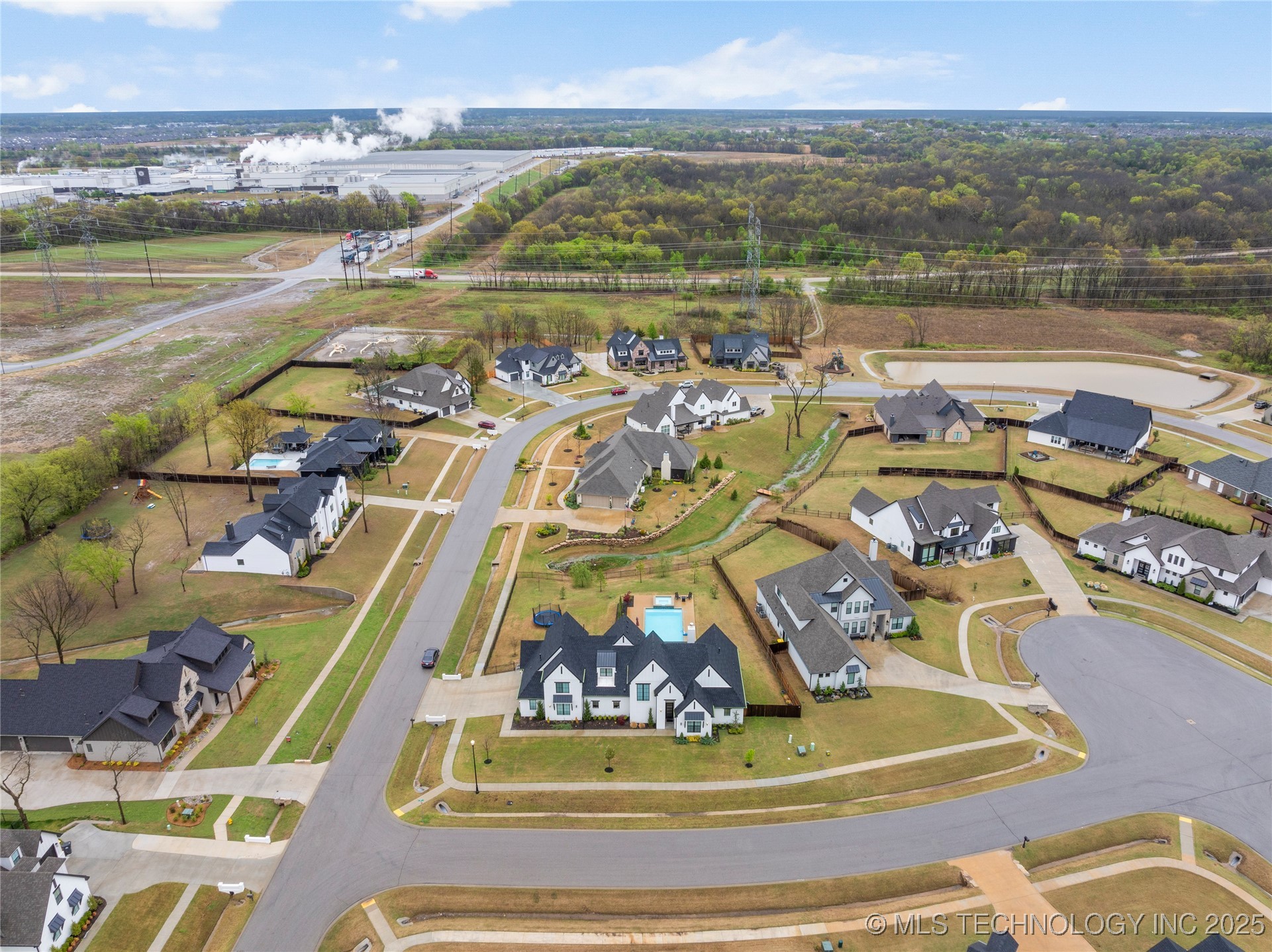 13641 S 27th Street E