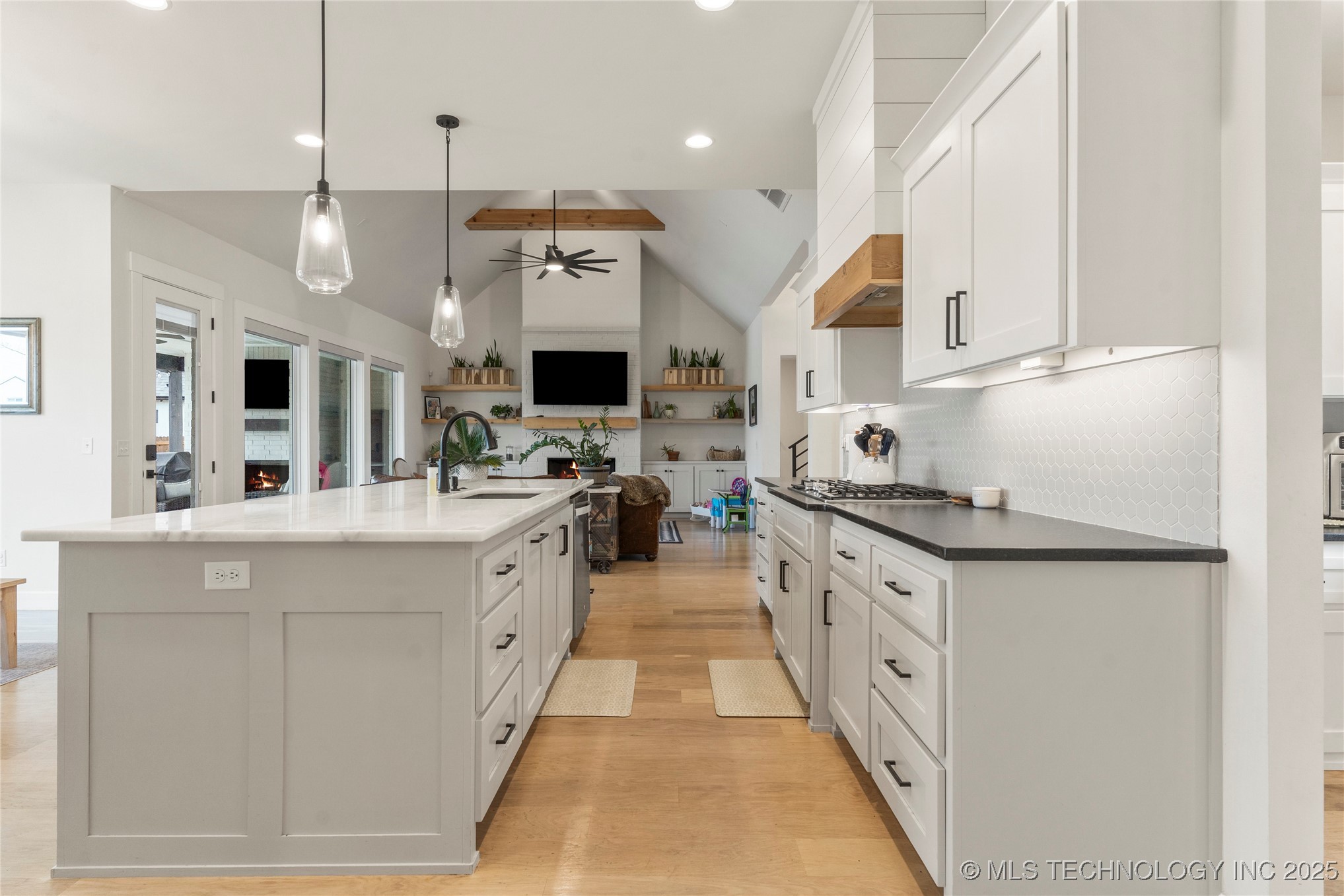 13641 S 27th Street E