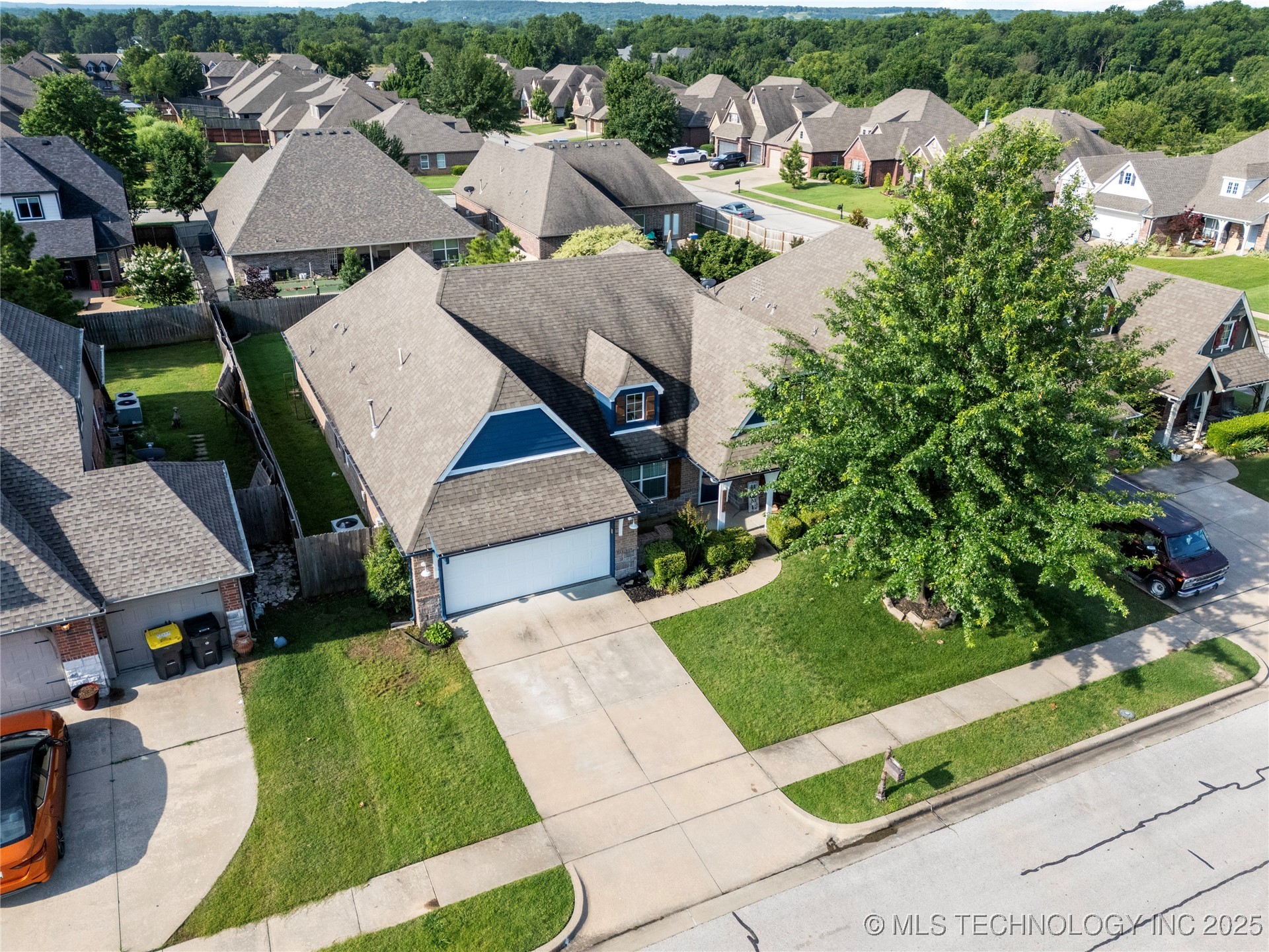 1908 E 133rd Court