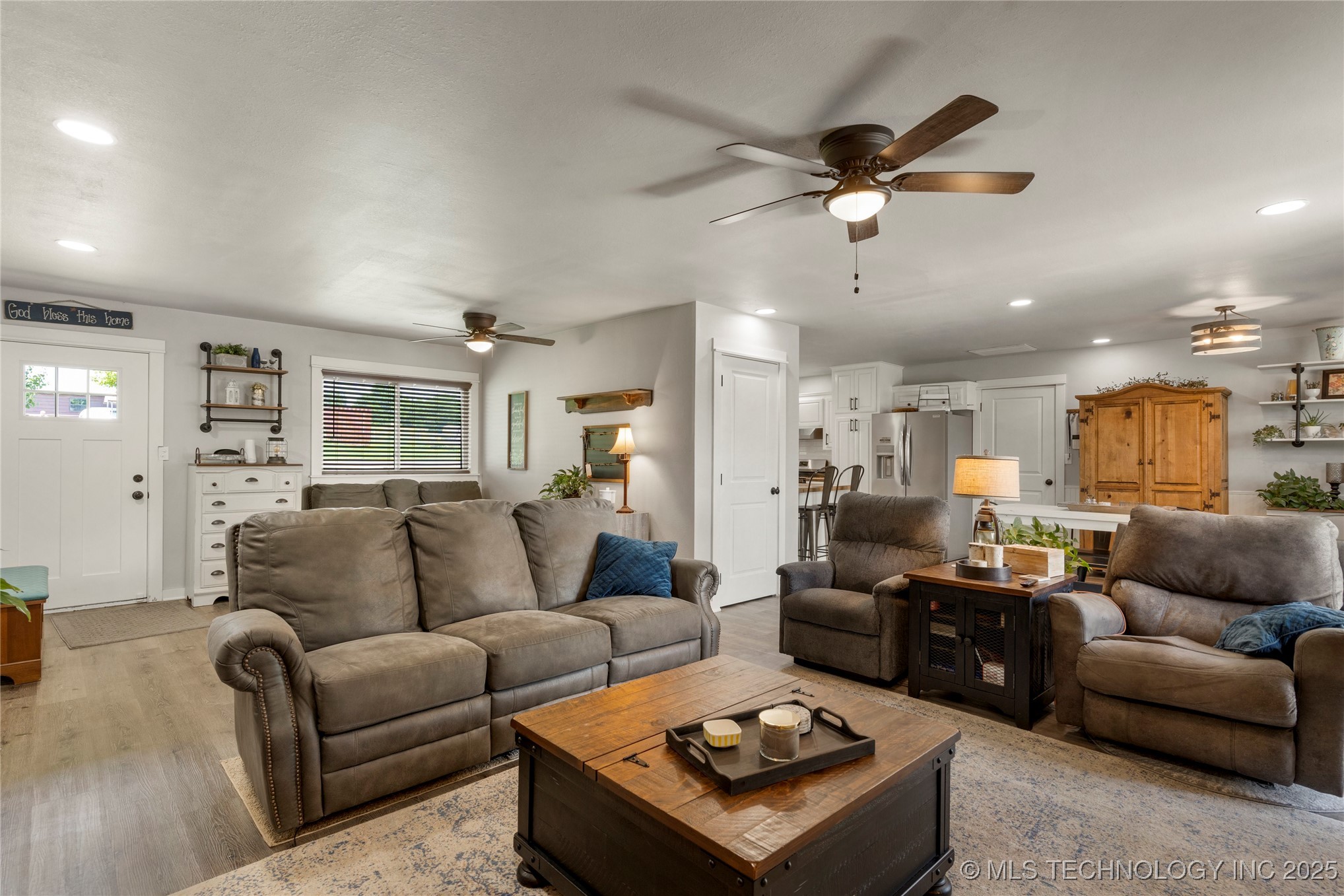 6011 S 115th West Avenue