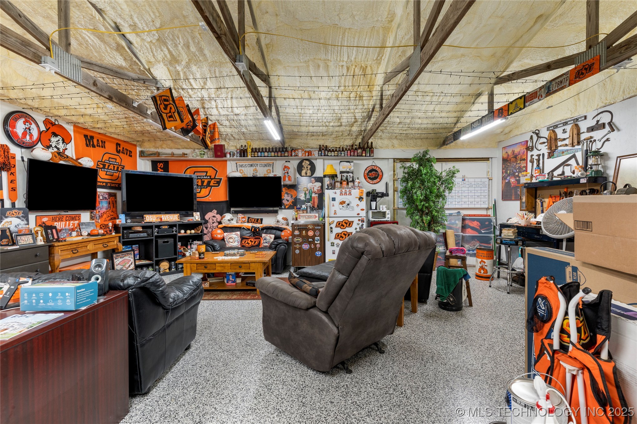 6011 S 115th West Avenue