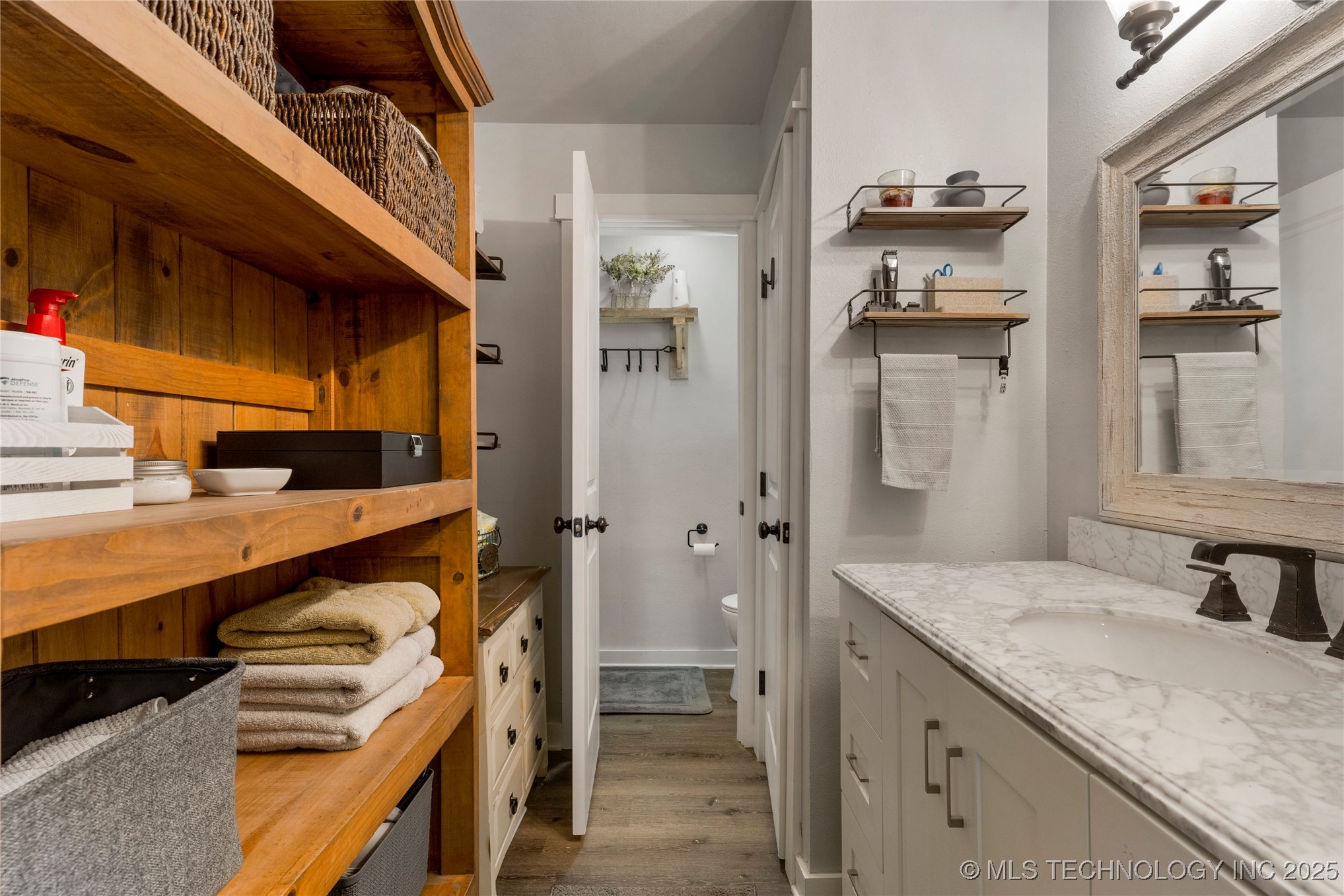 6011 S 115th West Avenue