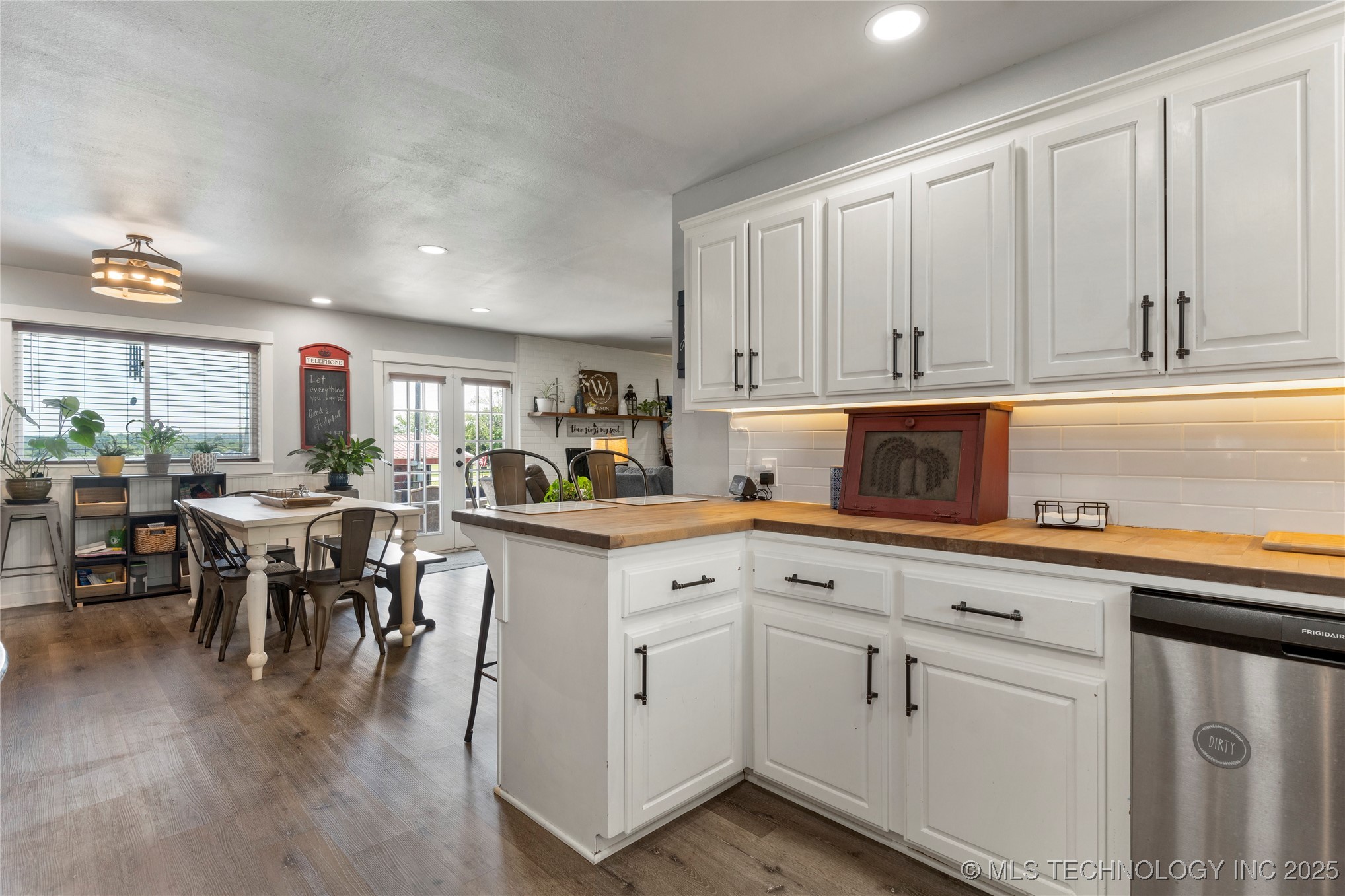 6011 S 115th West Avenue