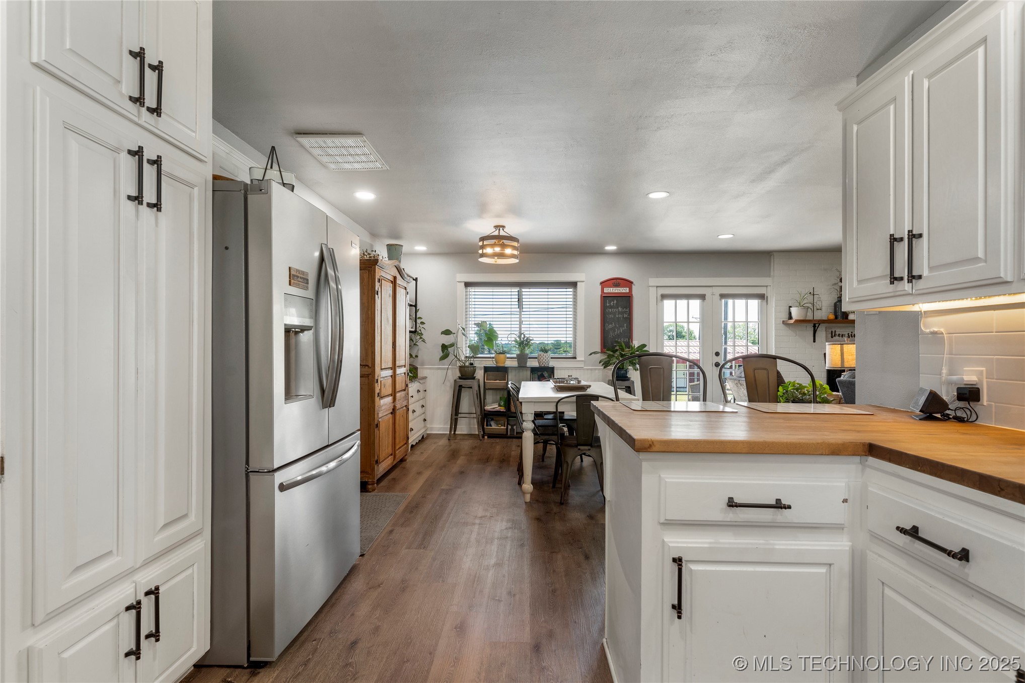 6011 S 115th West Avenue