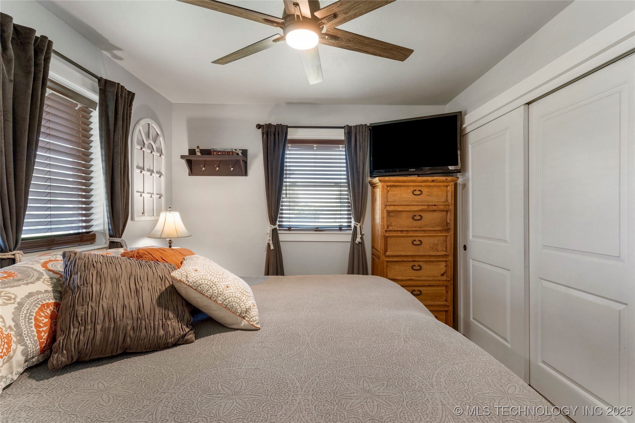 6011 S 115th West Avenue