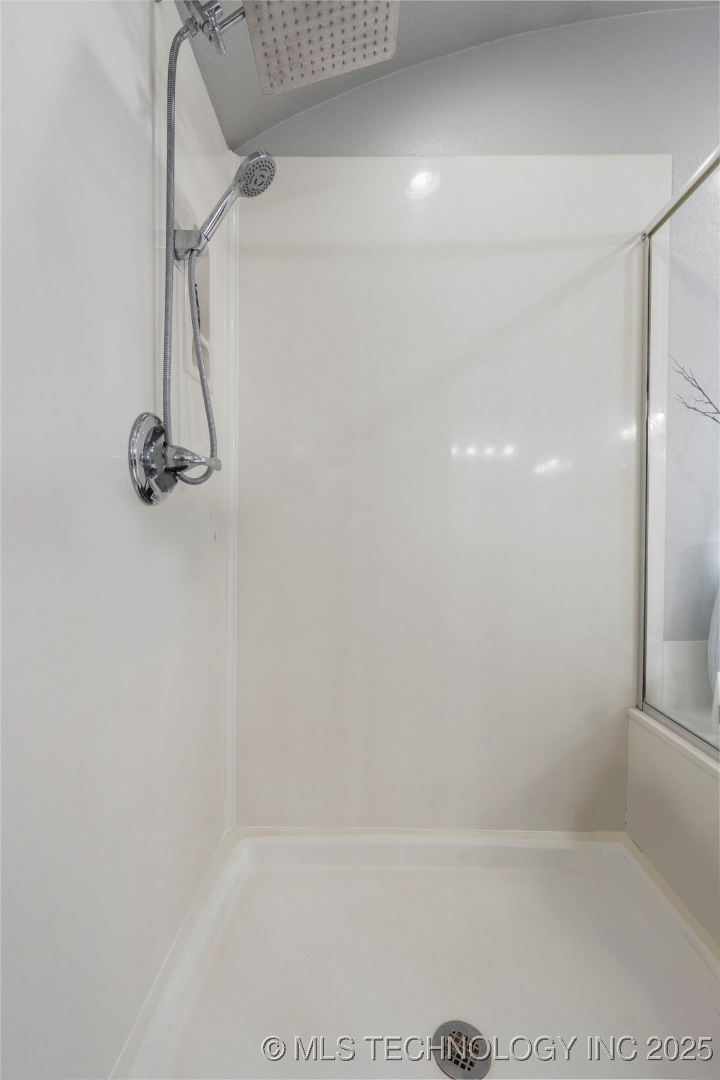 3140 E 143rd Street S