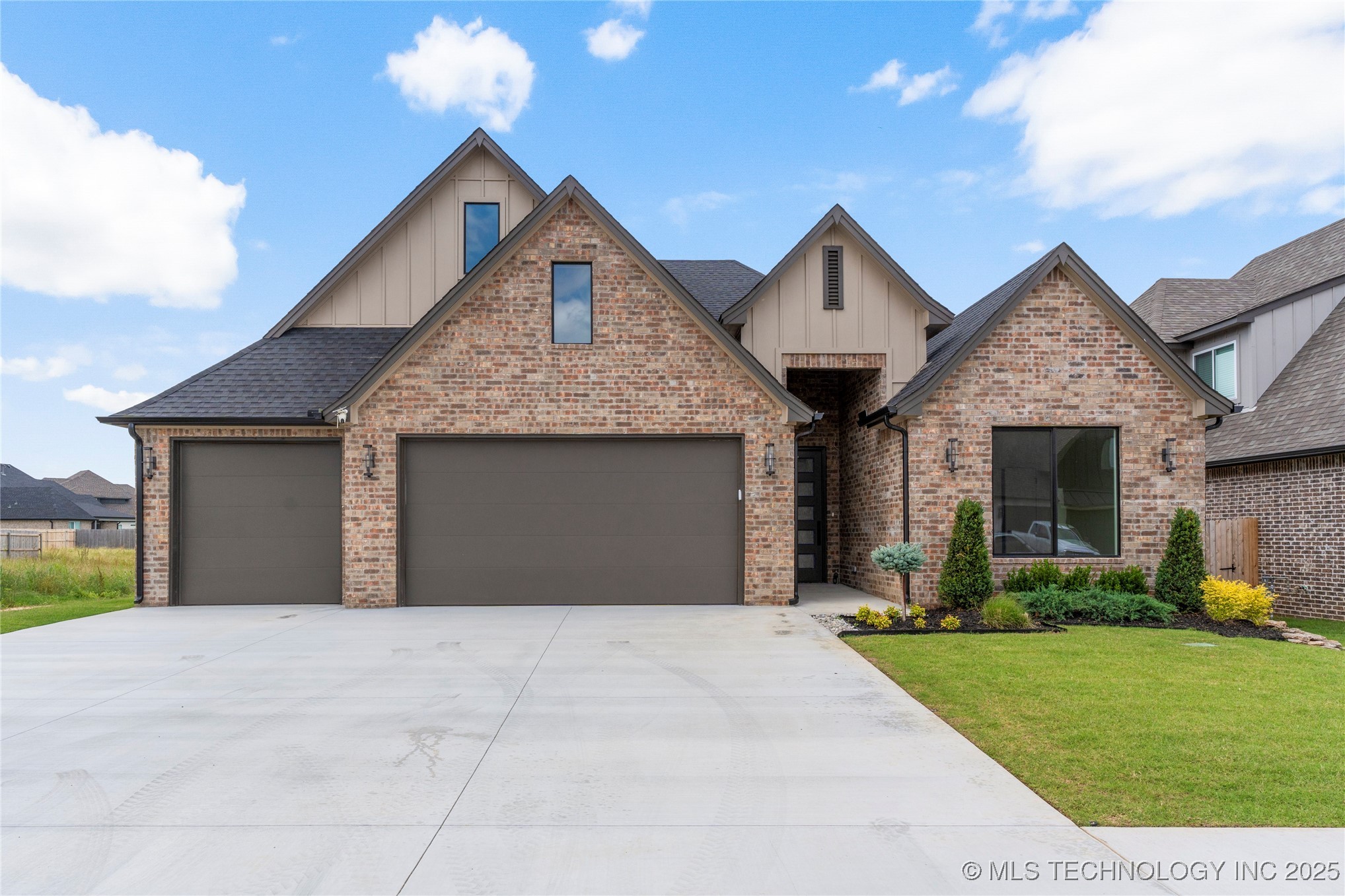 13630 S 21st Place E