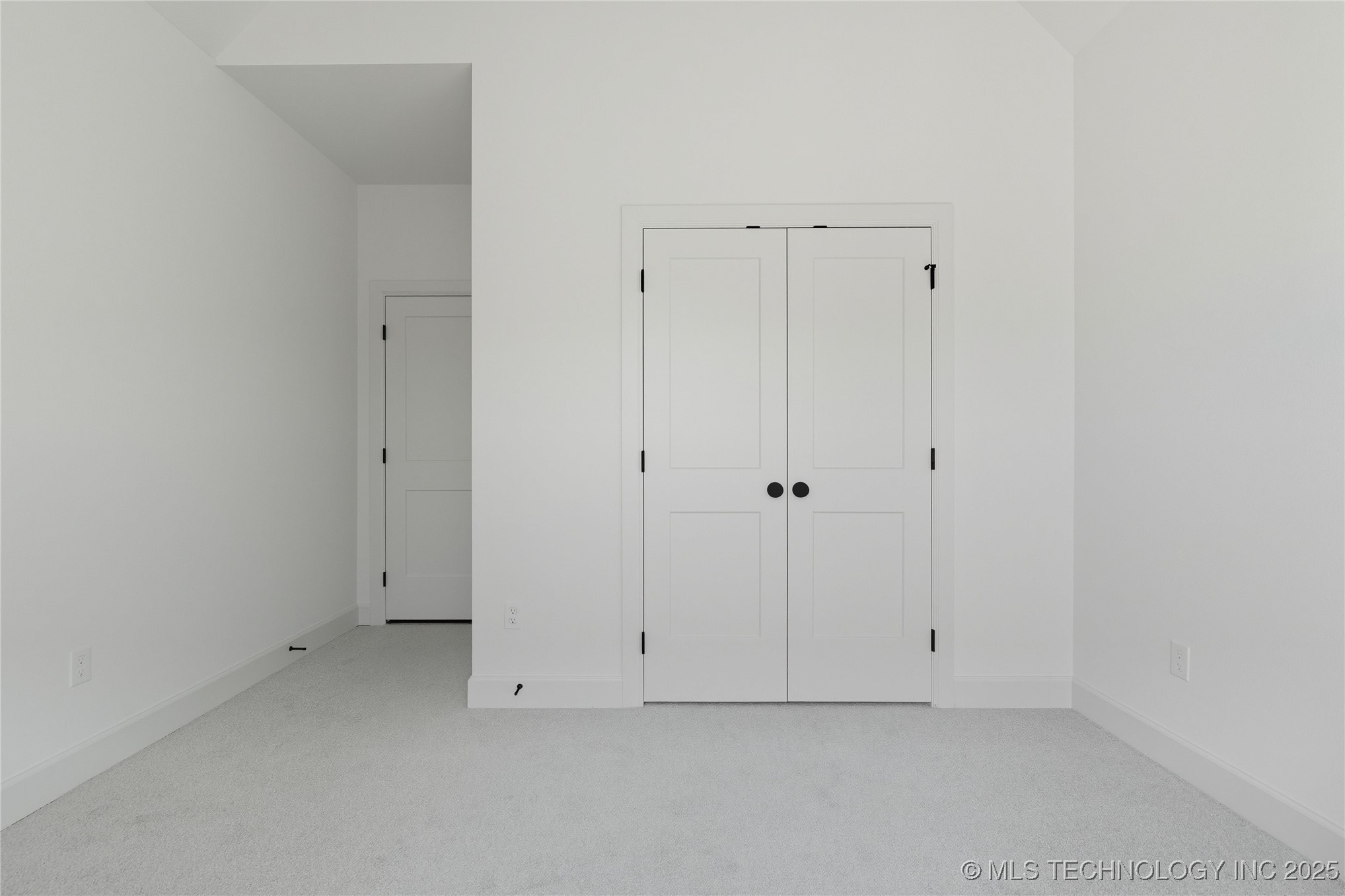 13630 S 21st Place E