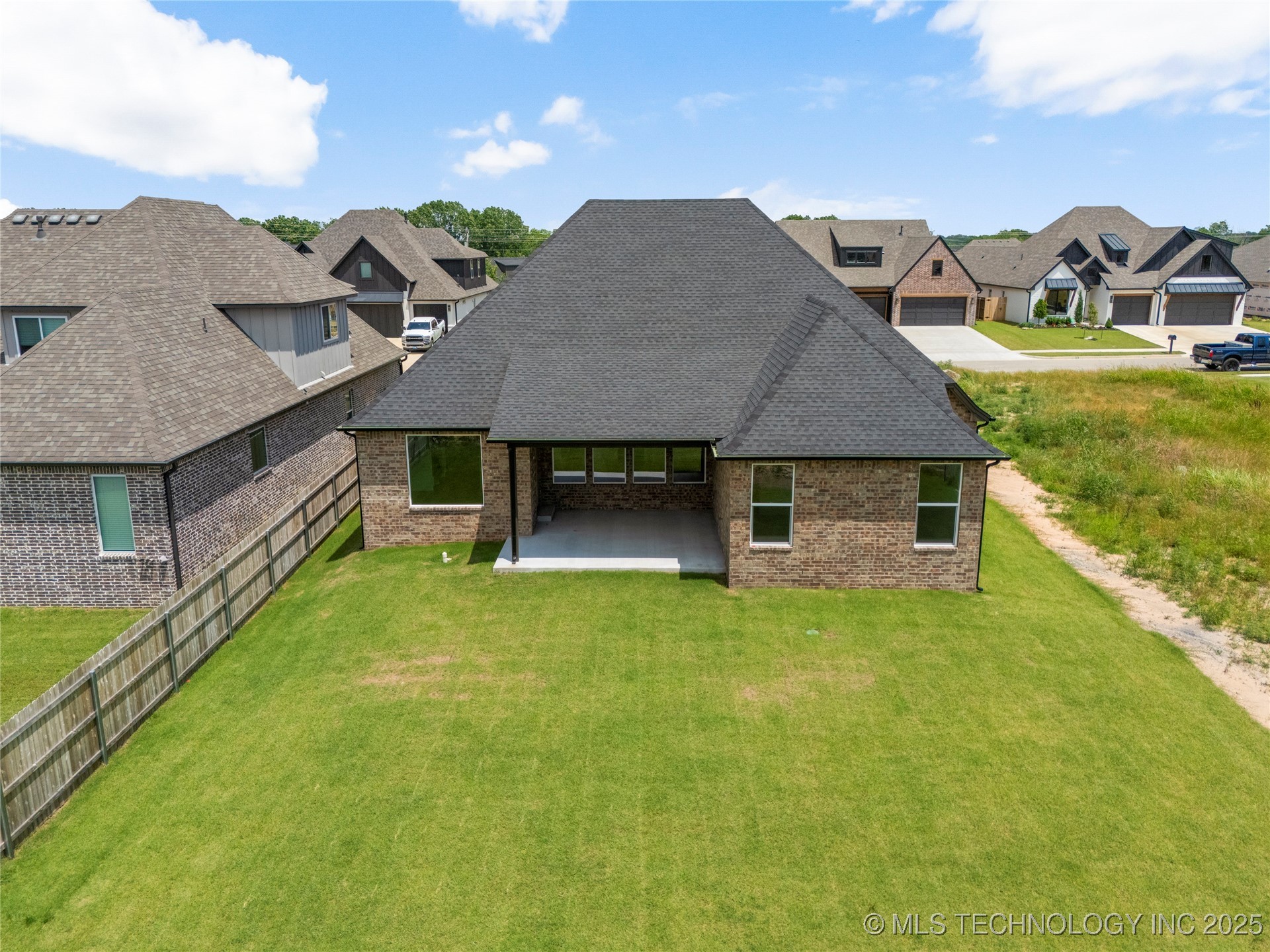 13630 S 21st Place E