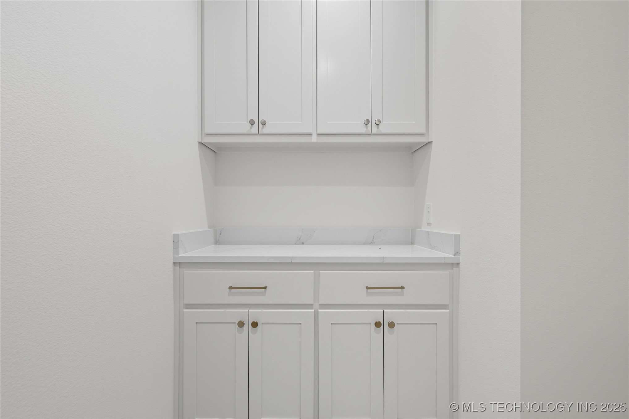 13630 S 21st Place E