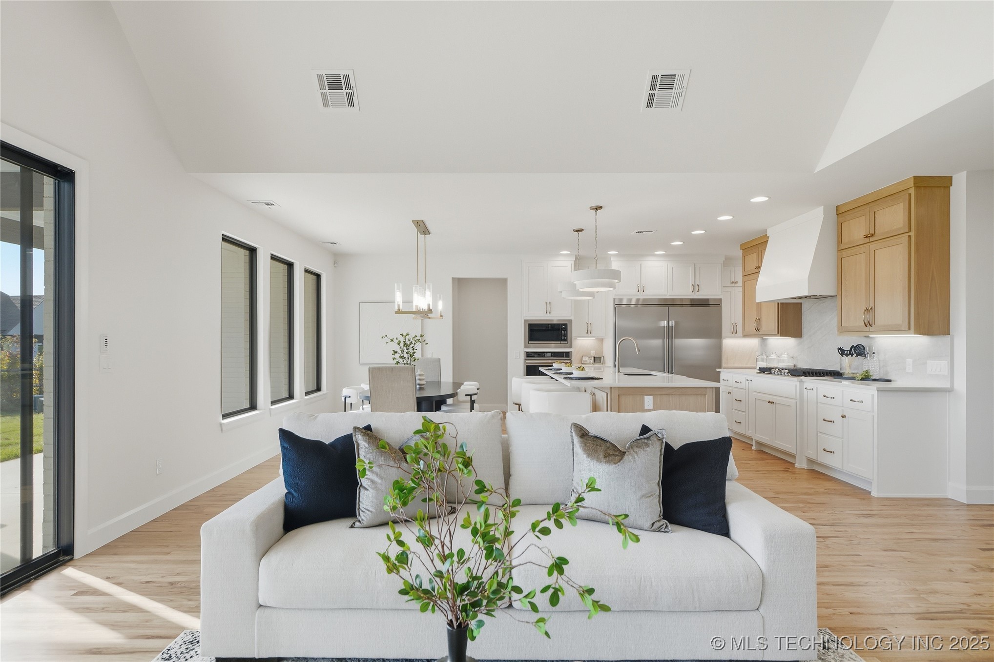 14283 S Evanston Avenue