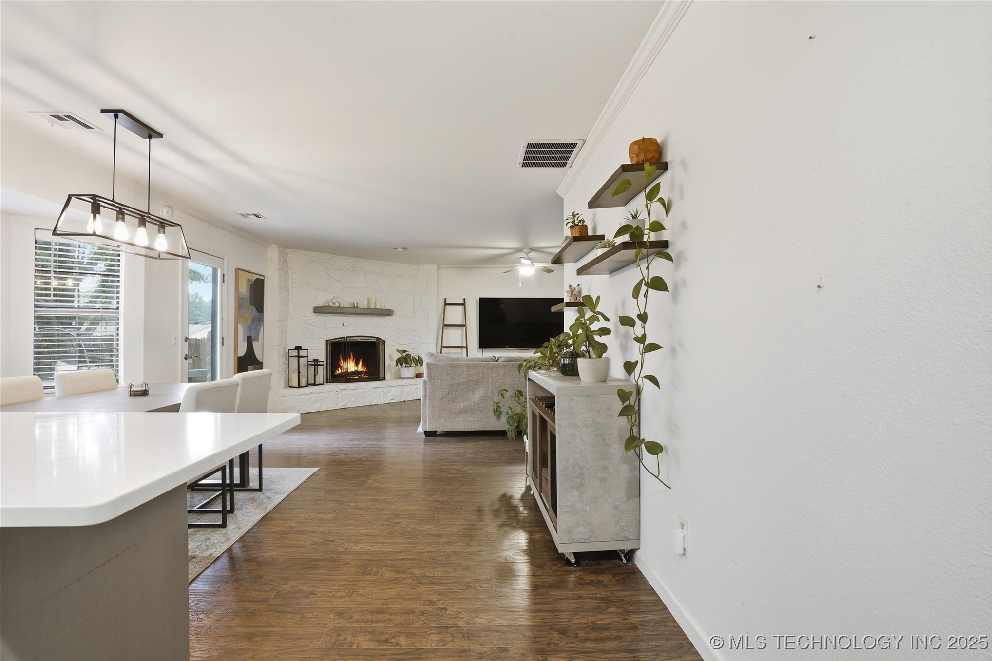 2811 W Atlanta Place