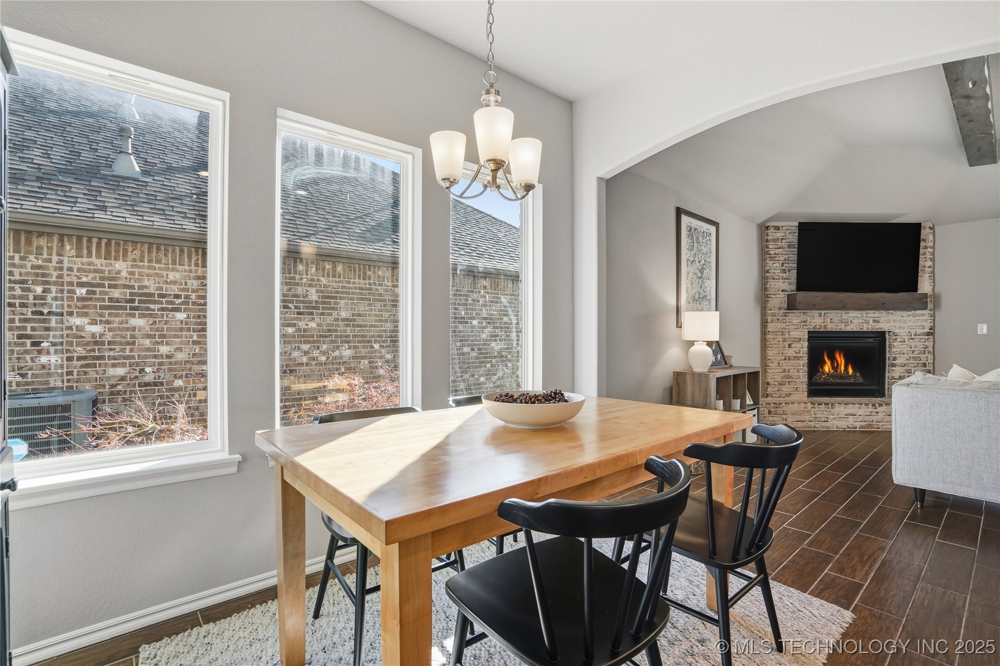 3413 W Norman Street