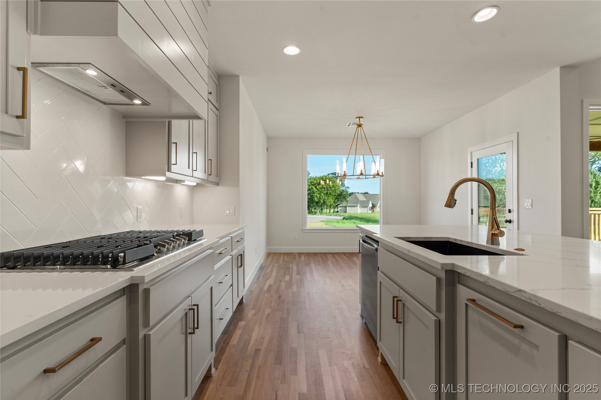 2059 E 129th Place S