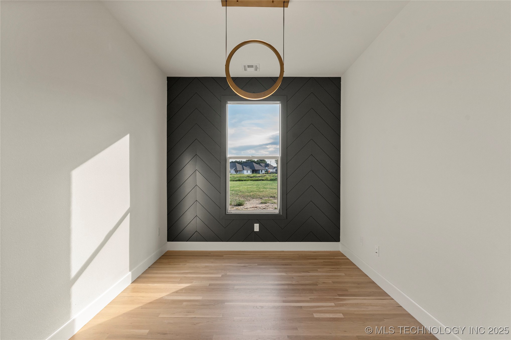 2059 E 129th Place S