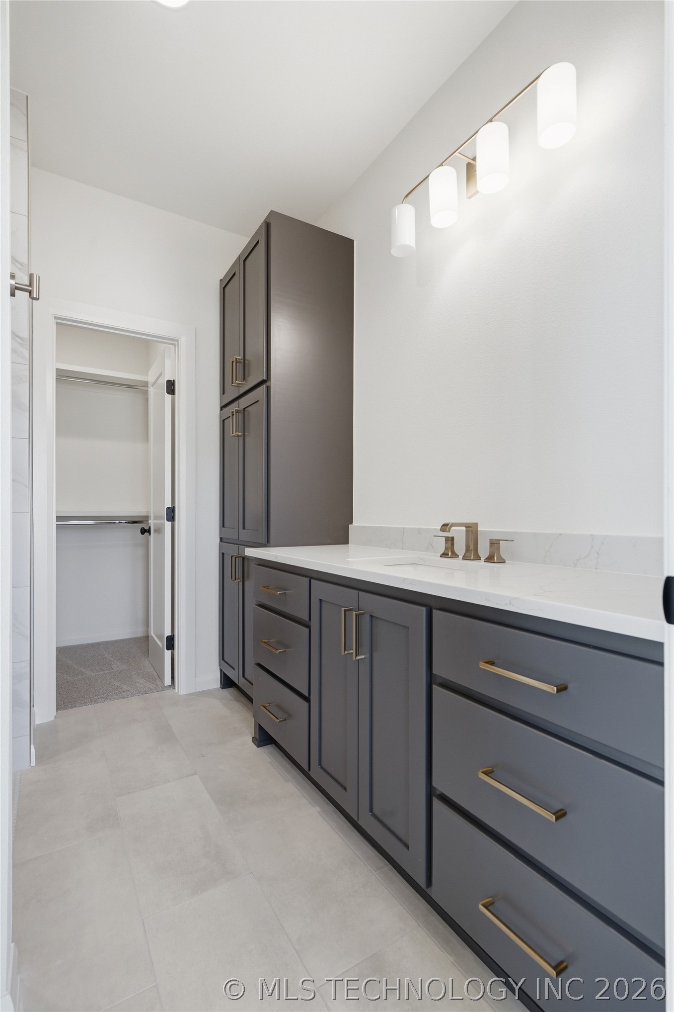 13657 S 20th Place E