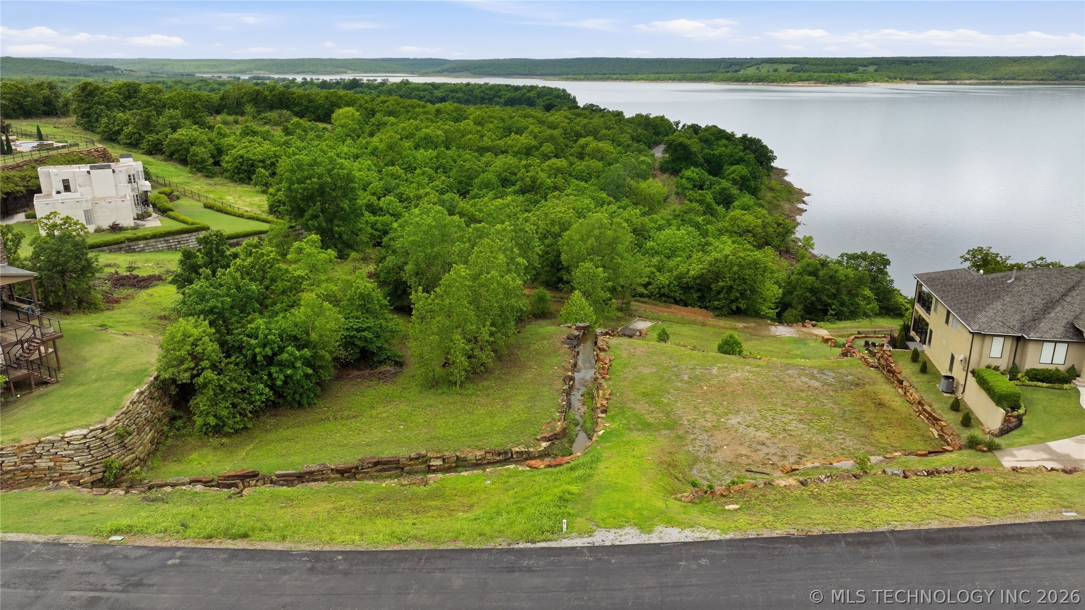 0000 Shoreline Drive