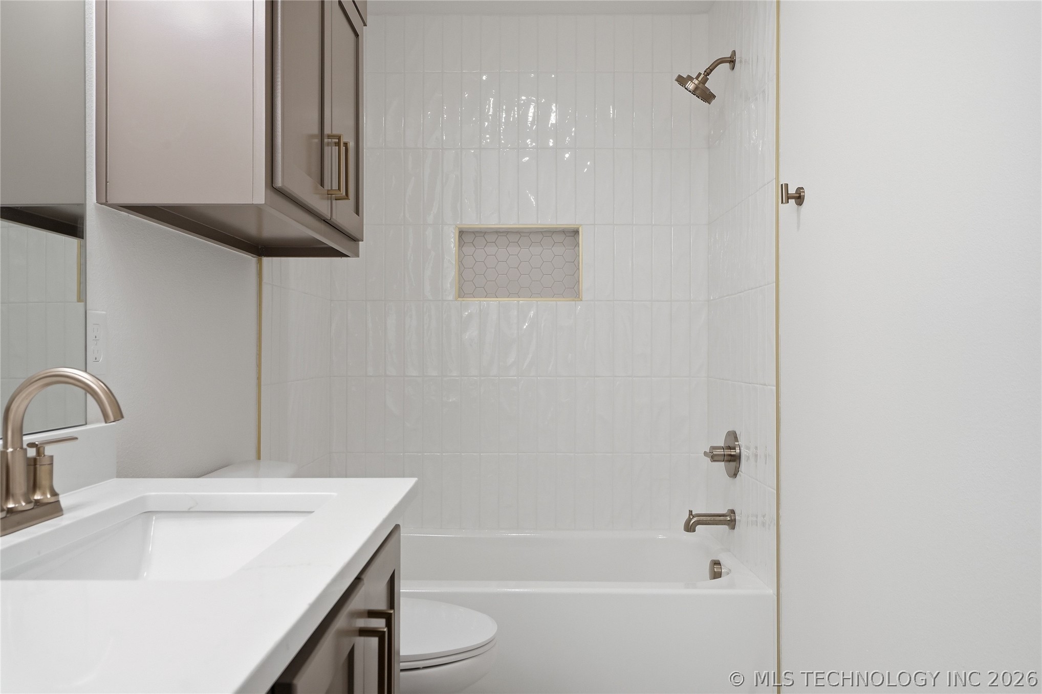 13645 S 20th Place E