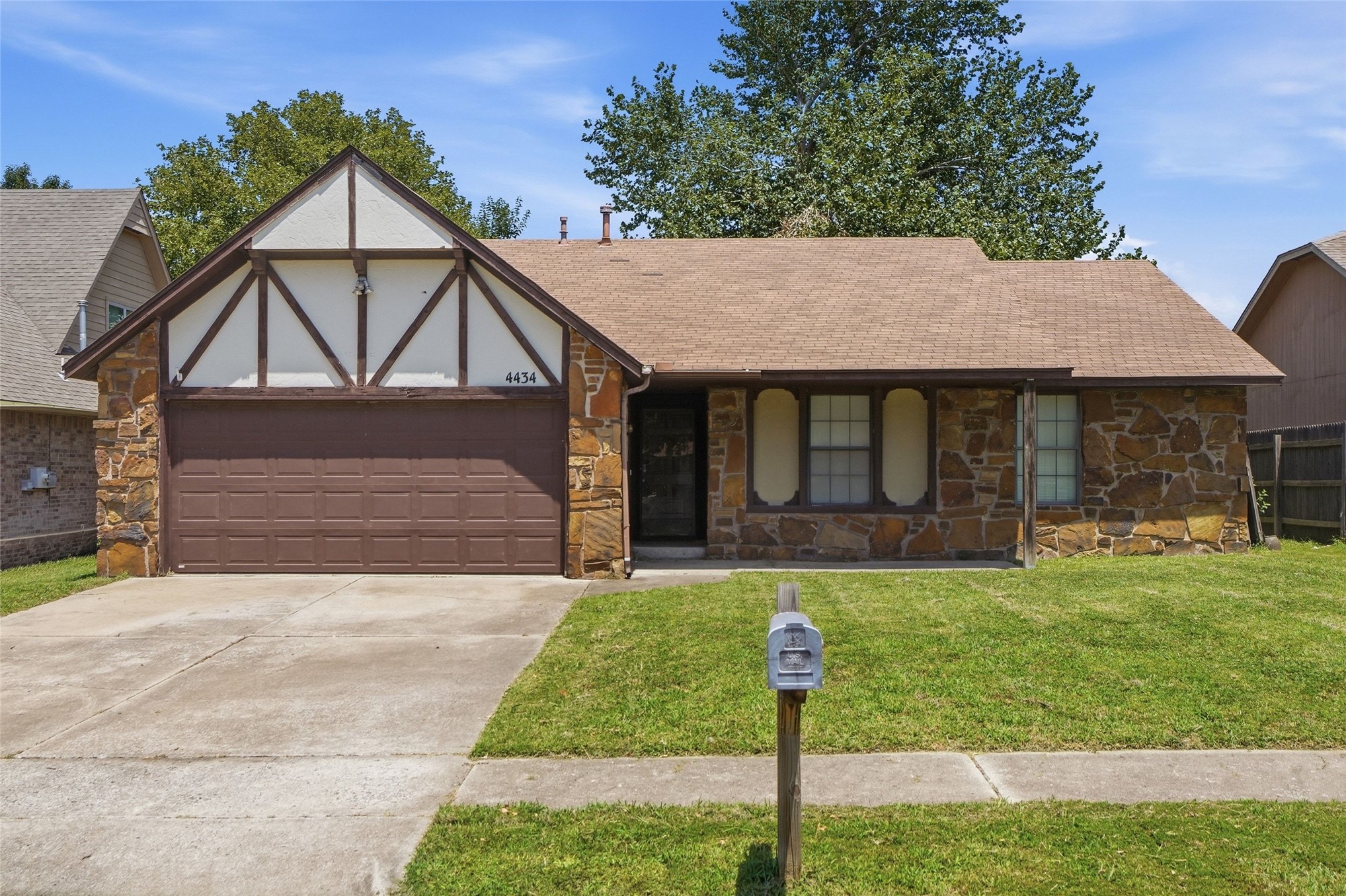 4434 W Princeton Place