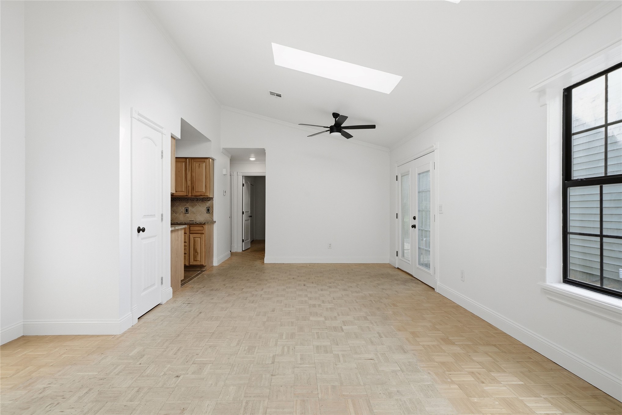 1813 W 62nd Street
