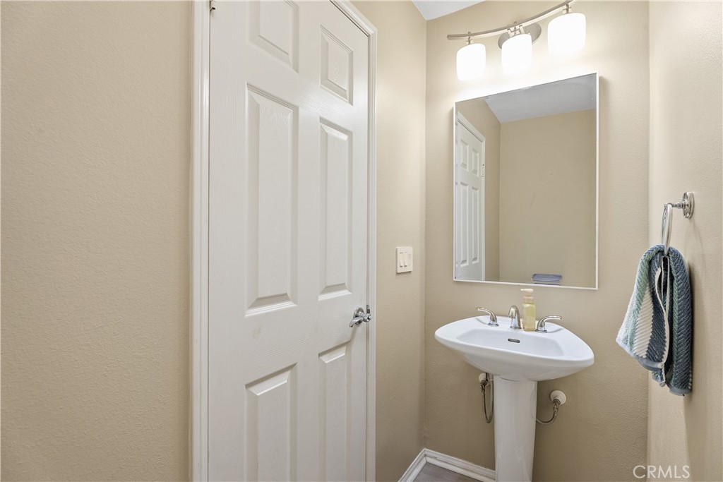 25 Garrison