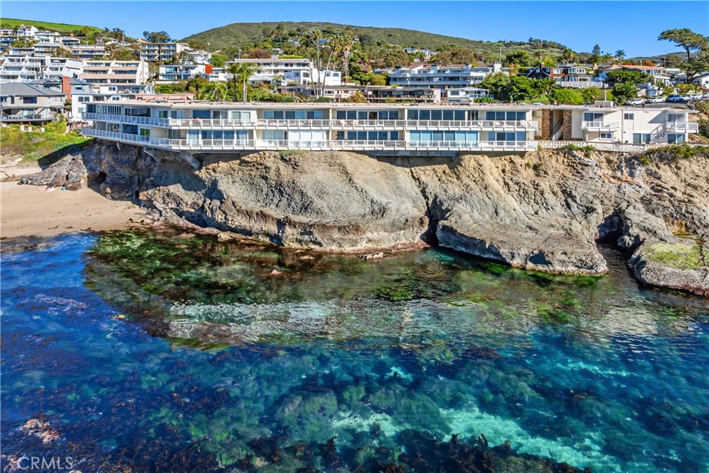 631 Cliff Dr. A-15