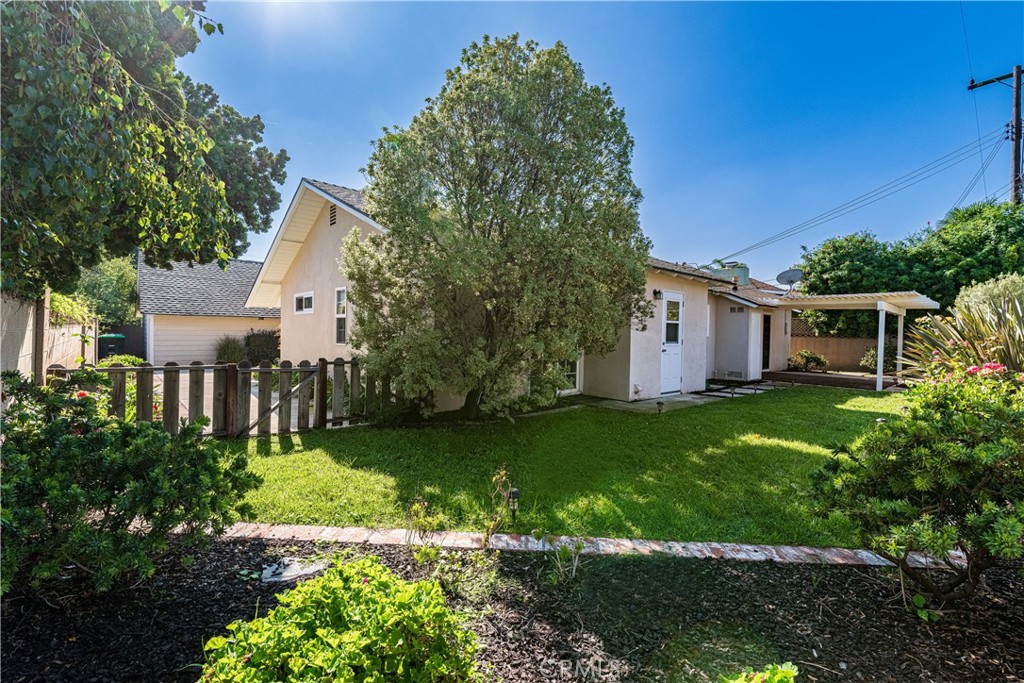 11811 Davenport Road