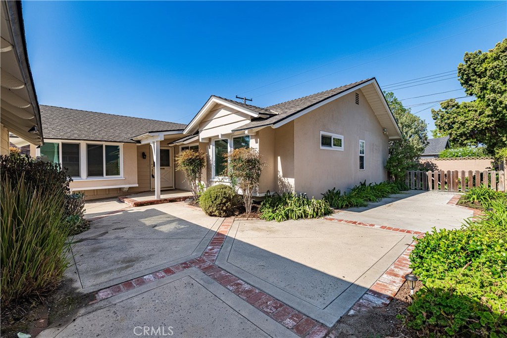 11811 Davenport Road