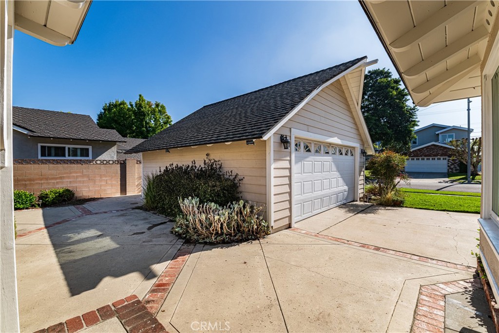 11811 Davenport Road