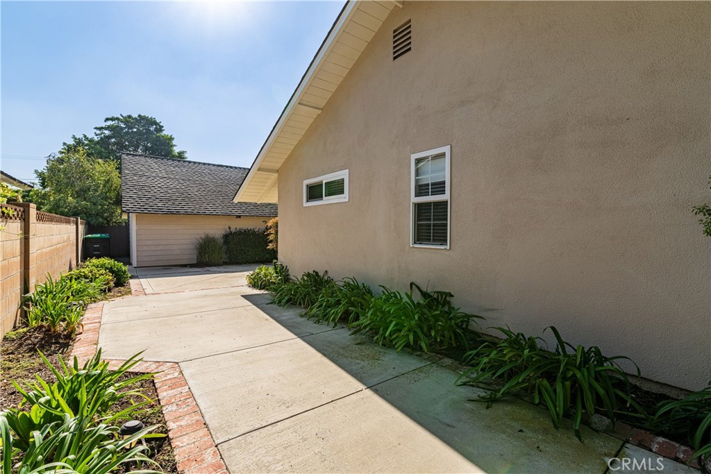 11811 Davenport Road