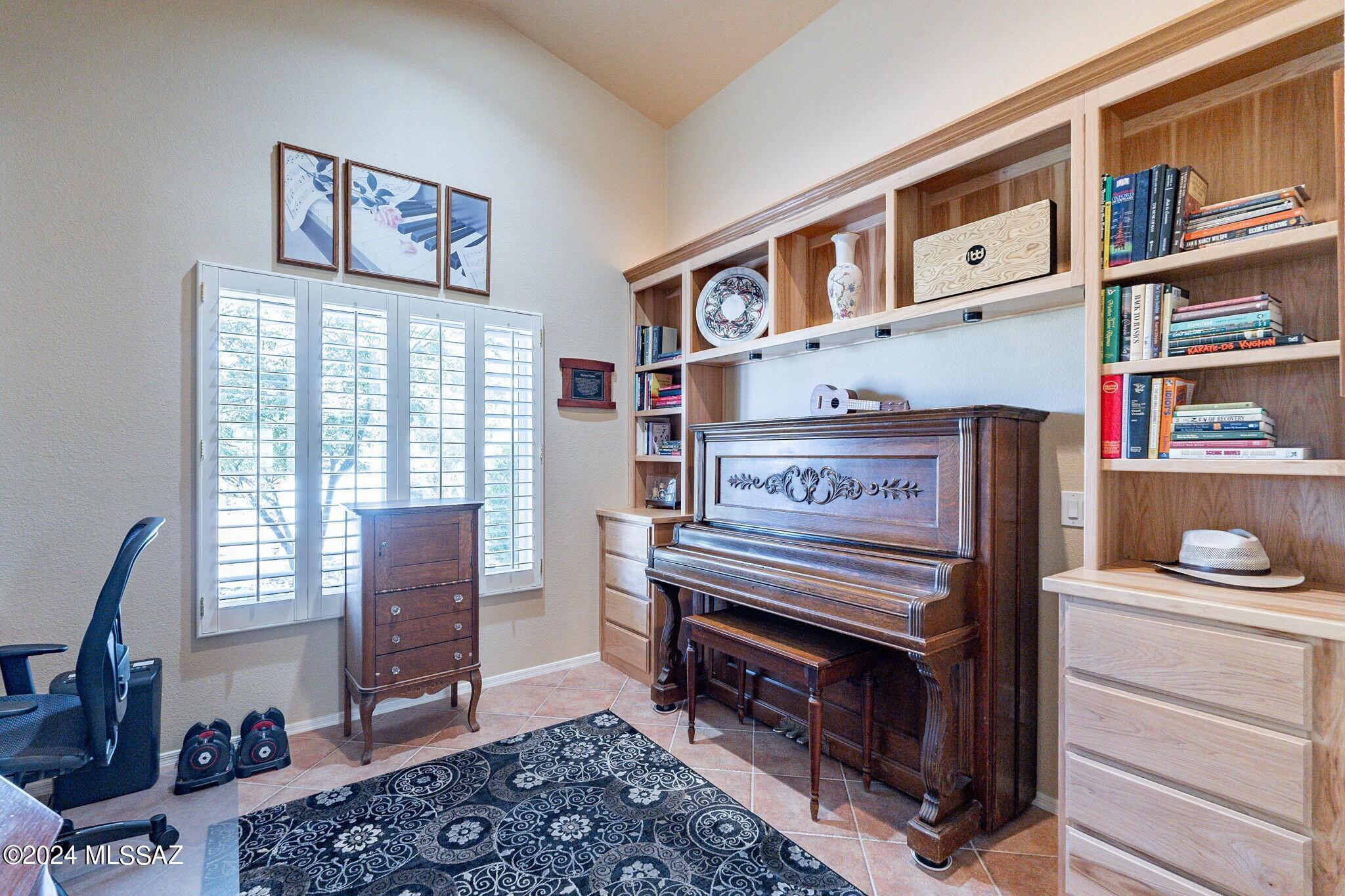 1514 N Bank Swallow Road